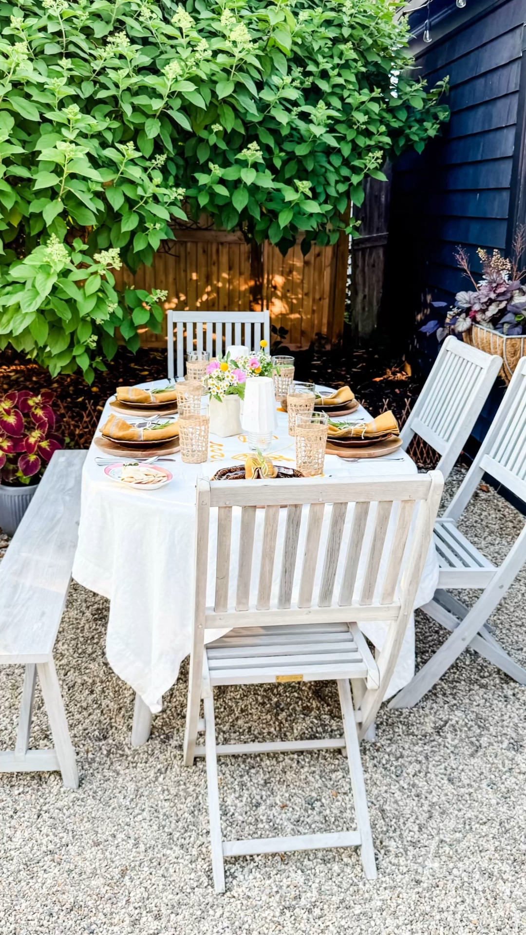 A summer table with a 70s vibe.

#LTKSeasonal #LTKHome #LTKParties