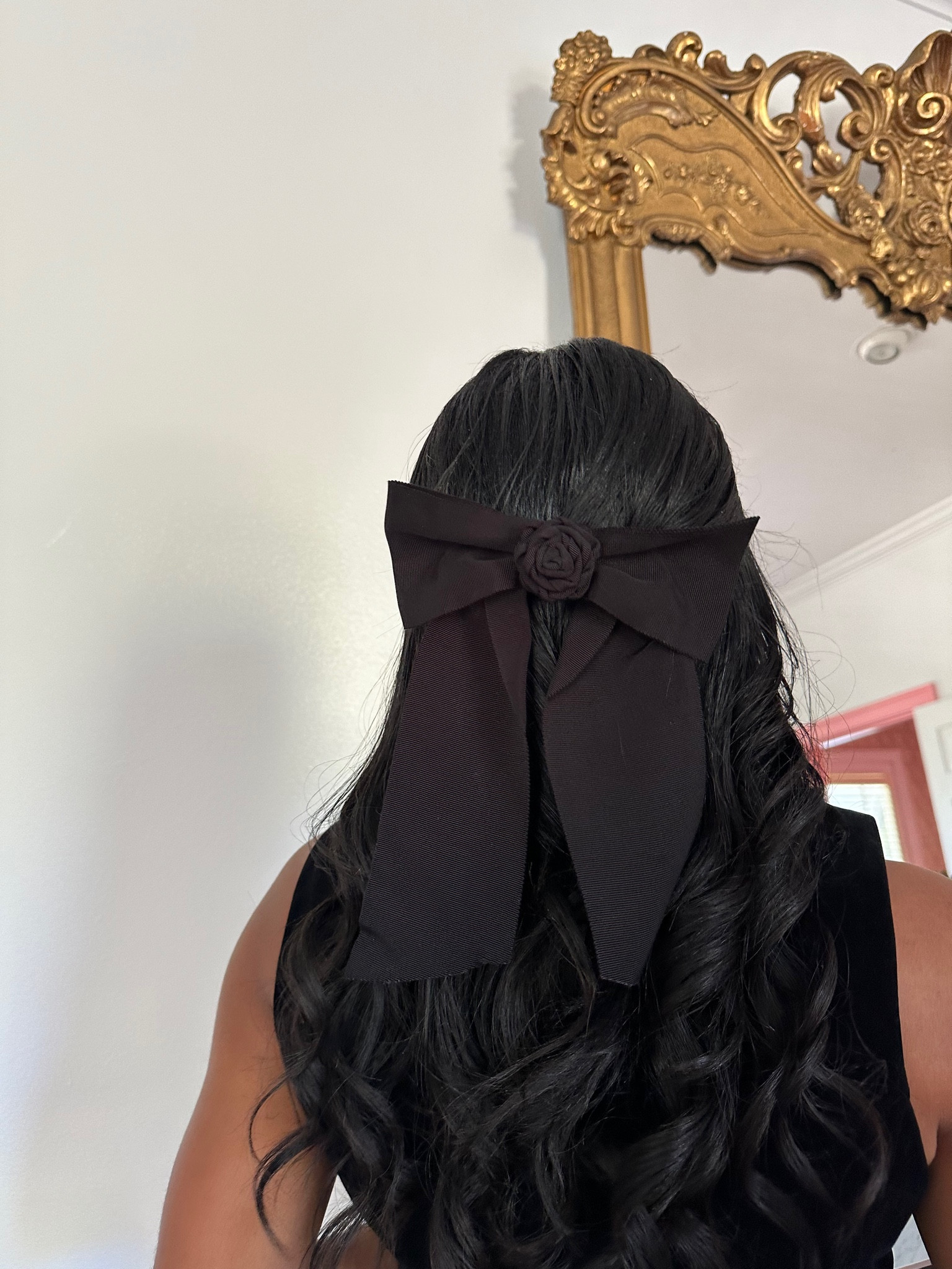 @tuckernuck, #tuckernuckpartner, @shop.ltk, #liketkit, holiday, hair bow, accessories, black bow

#LTKStyleTip #LTKParties #LTKHoliday