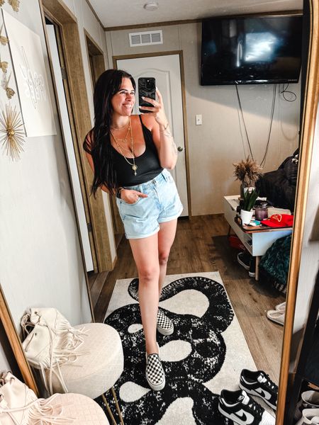 The only mom shorts you need this summer! 

Sizing details: 
Top - size L 
Shorts - size 32 

Jeans
Jean shorts 
Mom shorts 
Summer outfit 
Casual outfit 

#LTKMidsize #LTKFindsUnder100 #LTKStyleTip