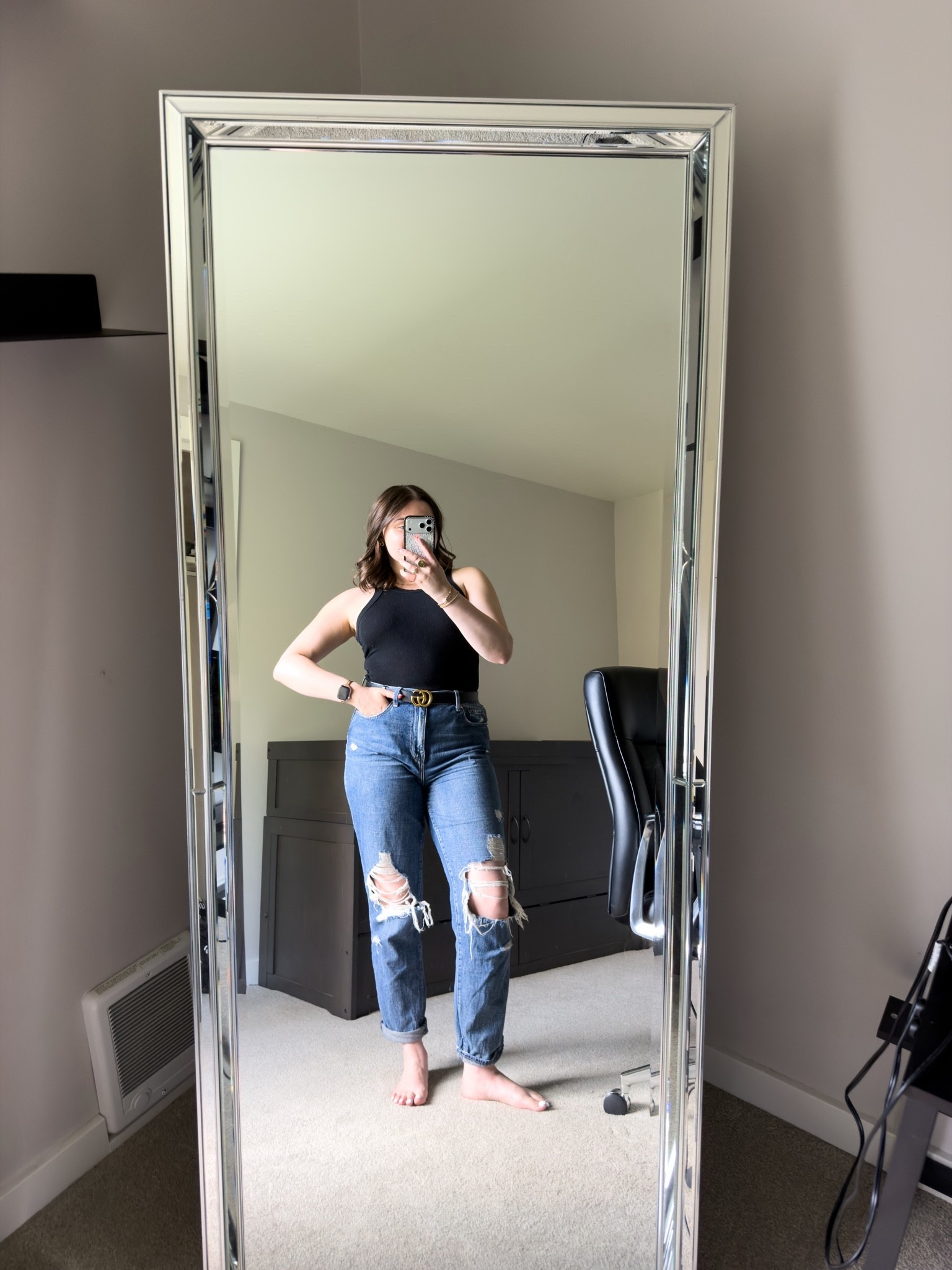 What I wore on casual Friday! Had some beauty appointments so simple looks were the move 🩷

I’m wearing a M tank and size 31 jeans

#LTKootd #LTKMidsize #LTKWorkwear