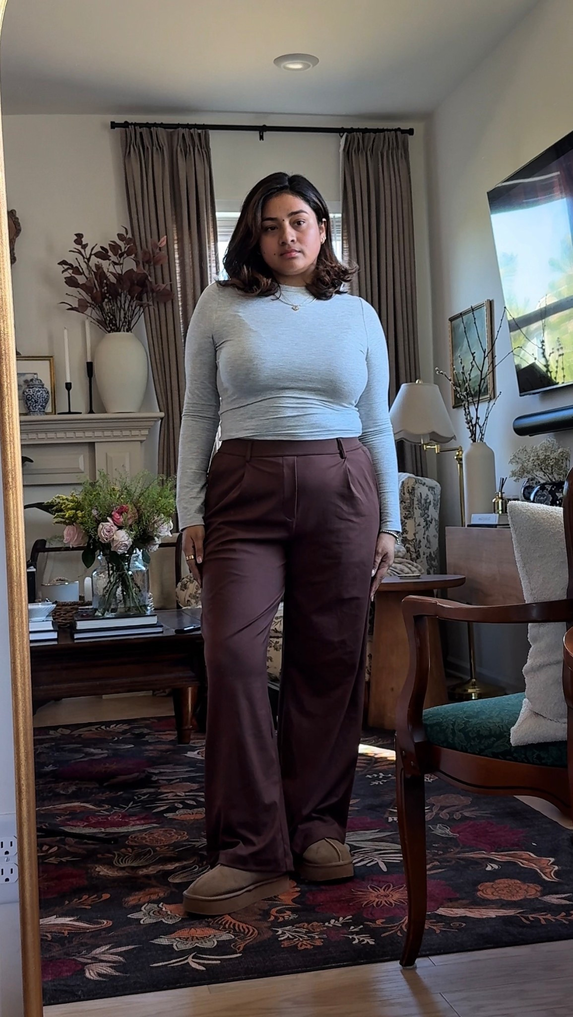 Chocolate Brown dress Pants 

#LTKStyleTip #LTKMidsize #LTKGiftGuide