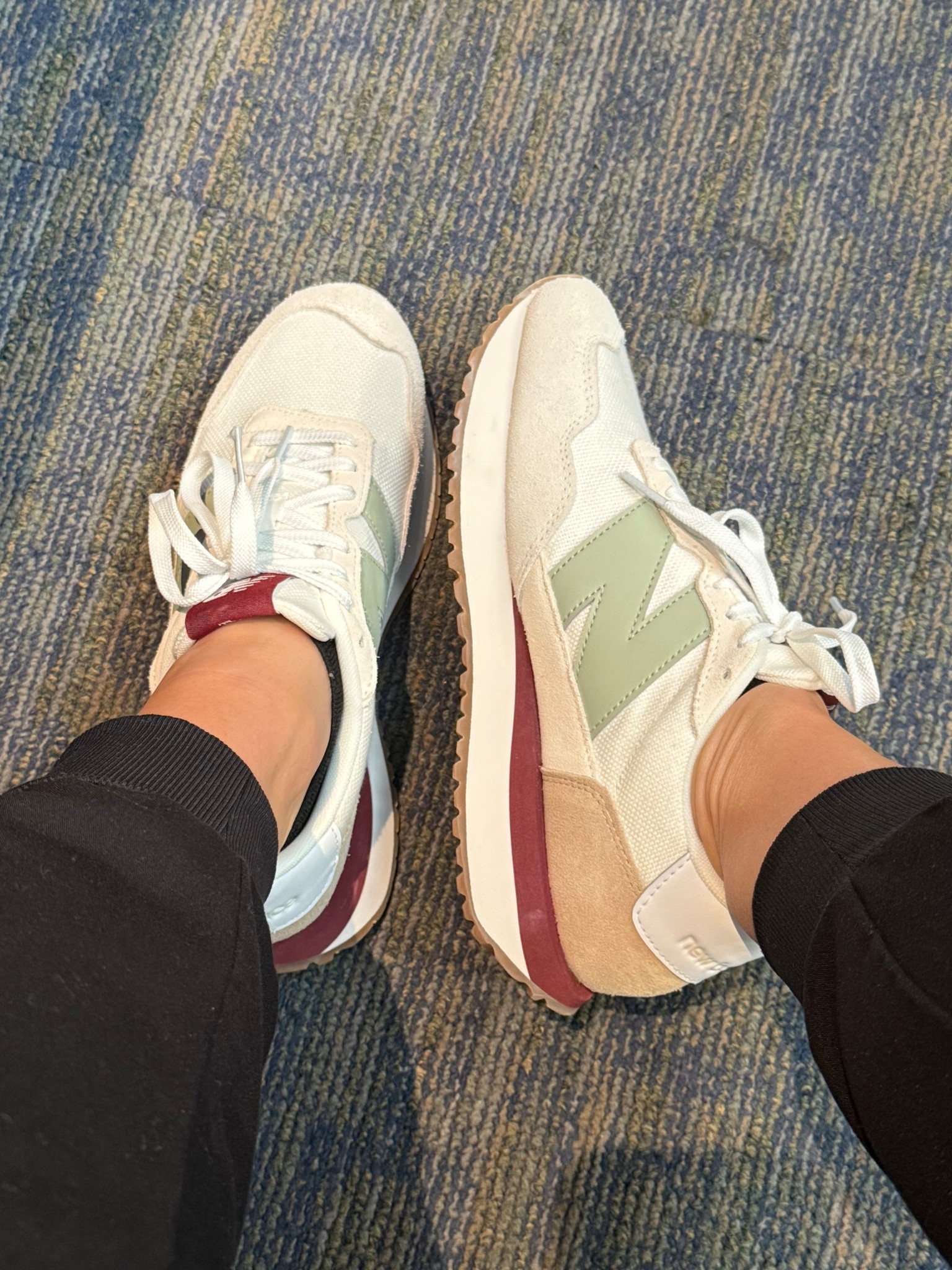 Who else is using their Christmas gifts?!? Kyle got me the cutest New Balance sneakers from the outlet in Hilton Head and they are having a sale on shoes right now! Grab your favorite style! 

#LTKFindsUnder100 #LTKWorkwear #LTKSaleAlert