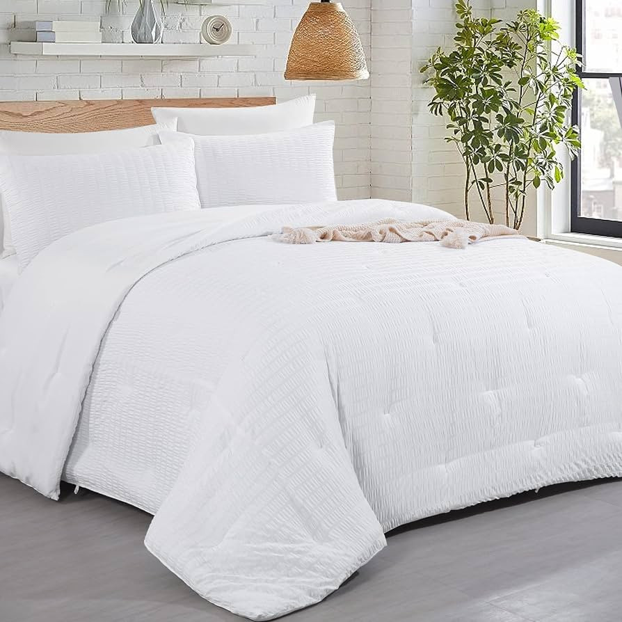 HOMBYS Oversized King Seersucker Comforter Set 120x120, Ultra Soft White Seersucker Bedding Comf... | Amazon (US)