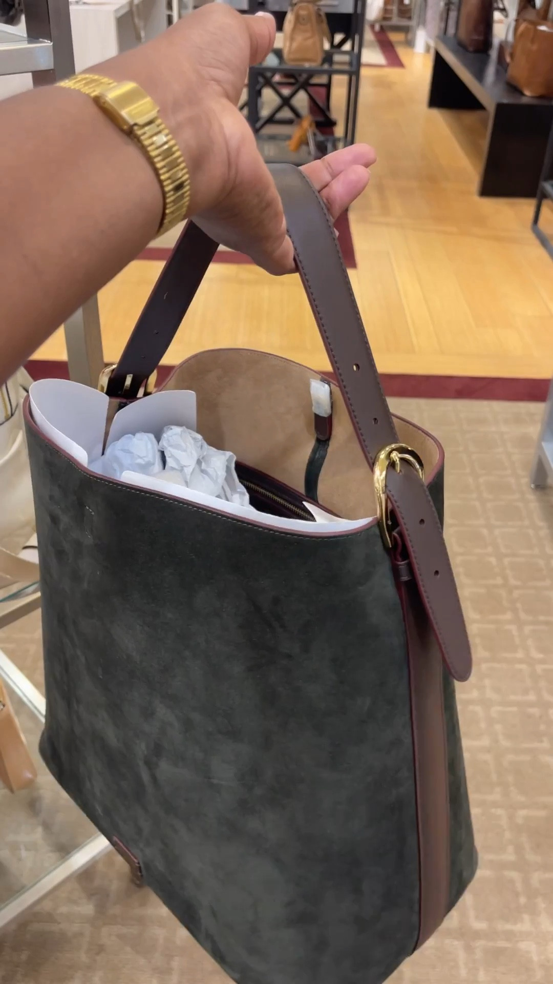 @Dillards just dropped their latest Fall handbag collection. #fall 

#LTKStyleTip #LTKItBag #LTKOver40