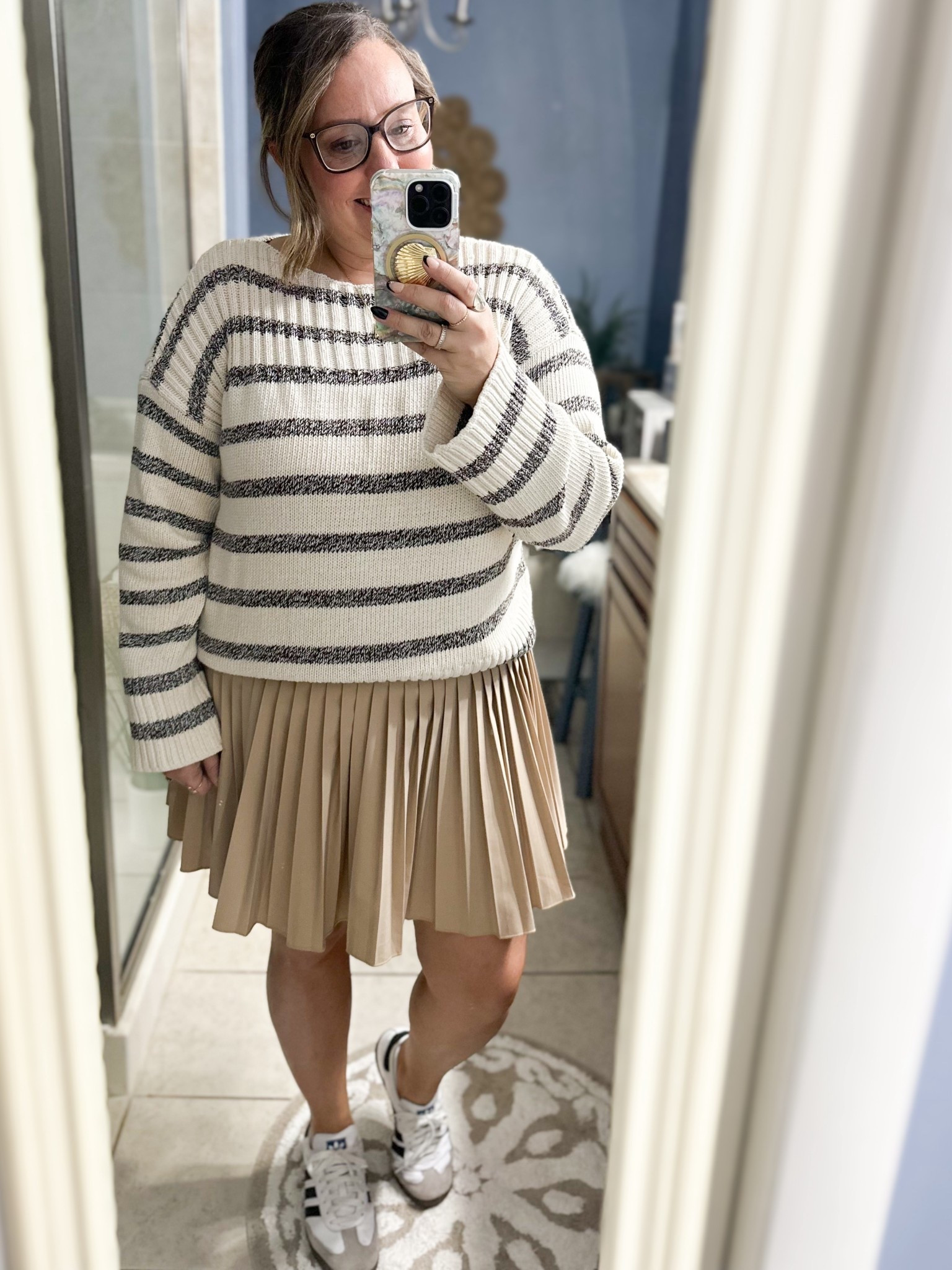 Birthday dinner fit…. This skirt is too good not to share (tons of colors too!)


#LTKSeasonal #LTKActive #LTKOver40