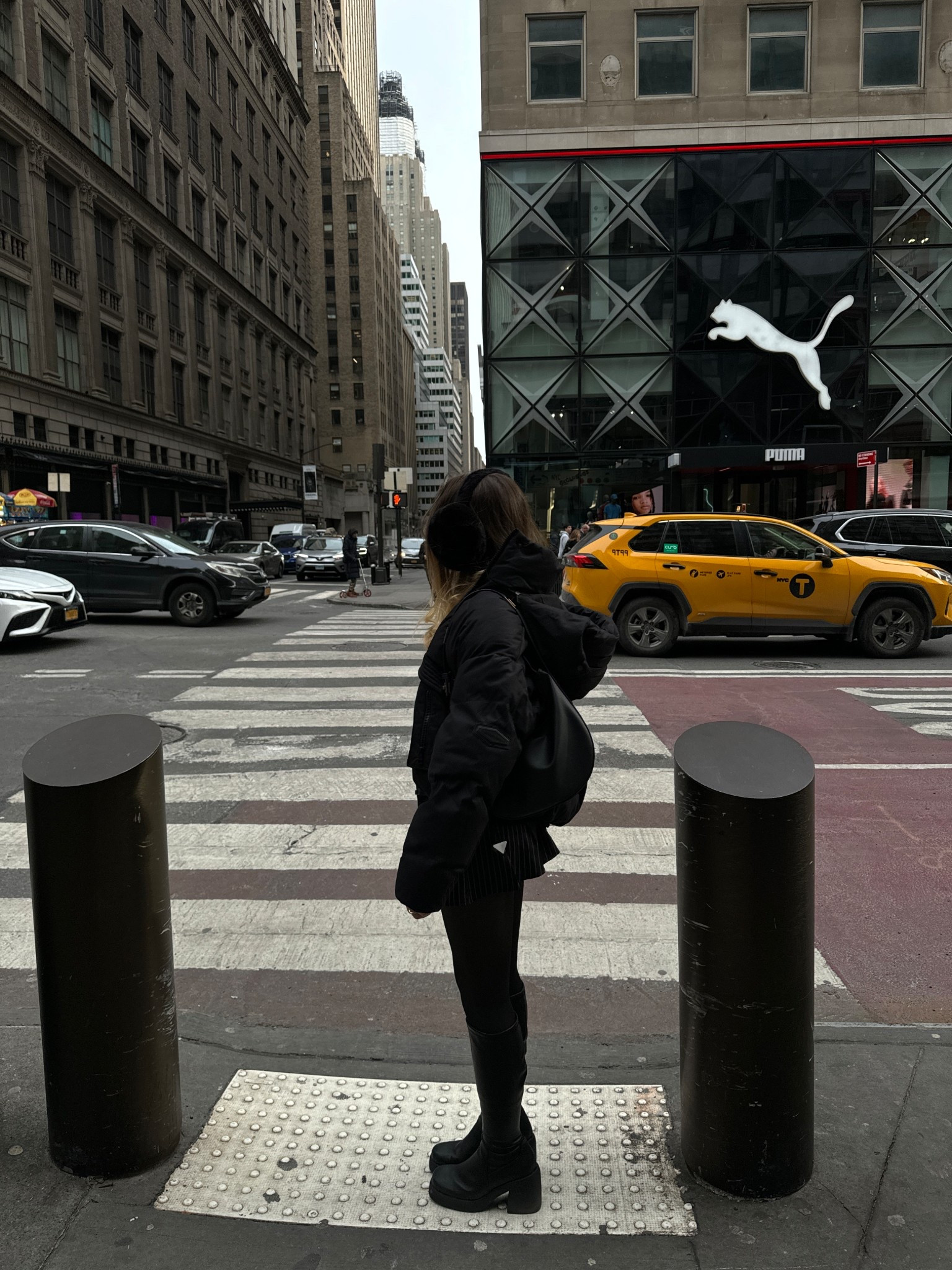 NYC day trip outfit. Been obsessed with this black puffer and fleece lined tights!