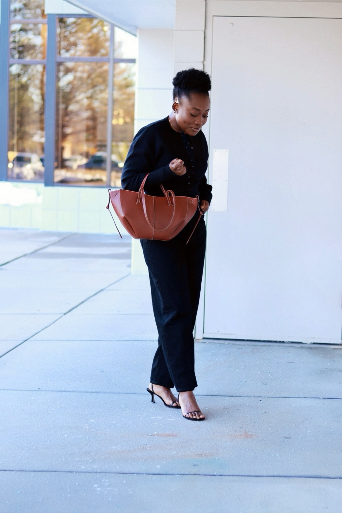 This outfit proves that sometimes the simplest combinations make the most striking statements.🖤🖤

#LTKFindsUnder100 #LTKStyleTip #LTKFindsUnder50