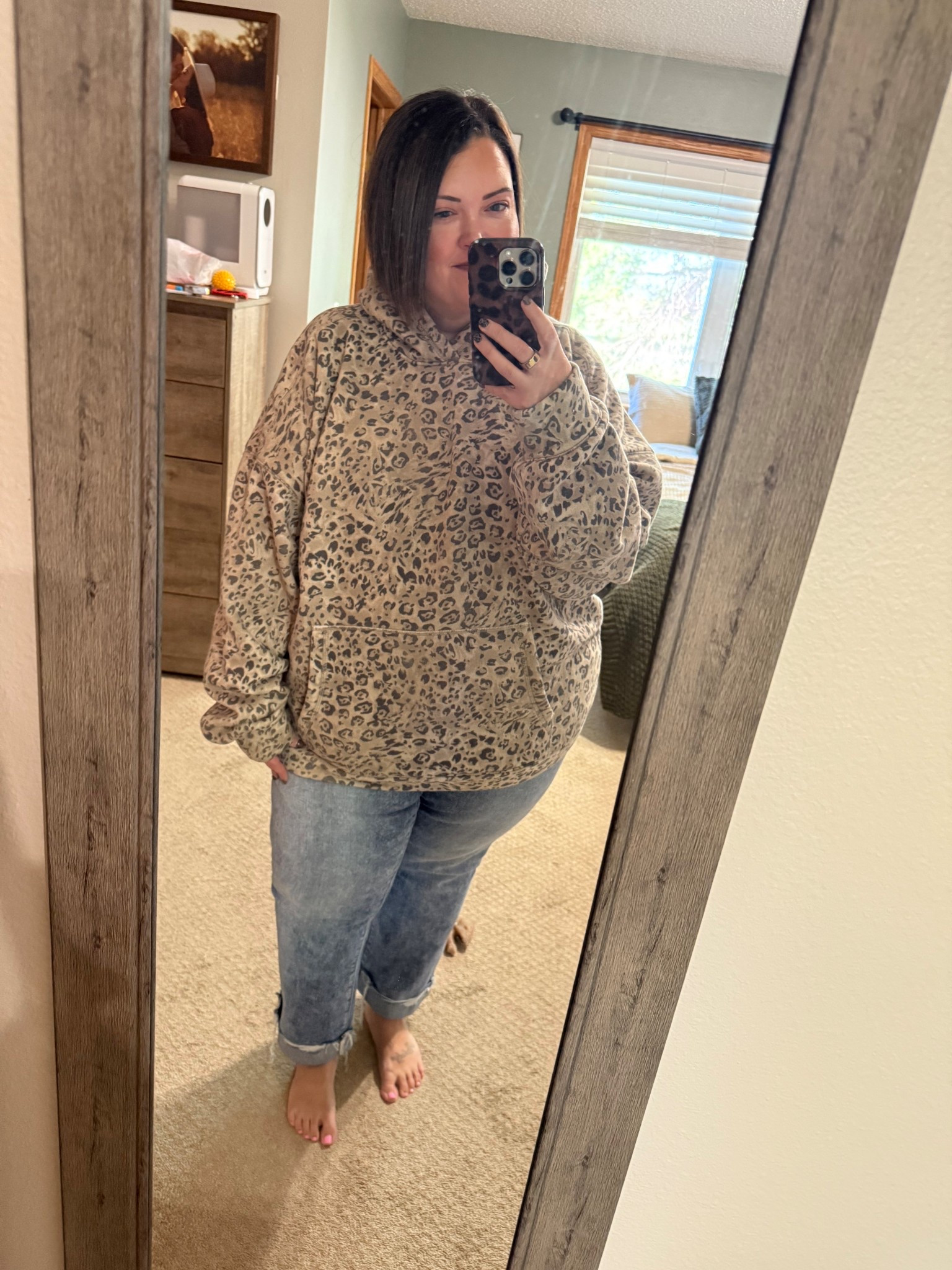 Sweatshirt is from Hollister wearing an XXL Tall and the jeans are from Buckle wearing a 34- SIZE DOWN in the jeans! 

#LTKPlusSize #LTKStyleTip #LTKSaleAlert