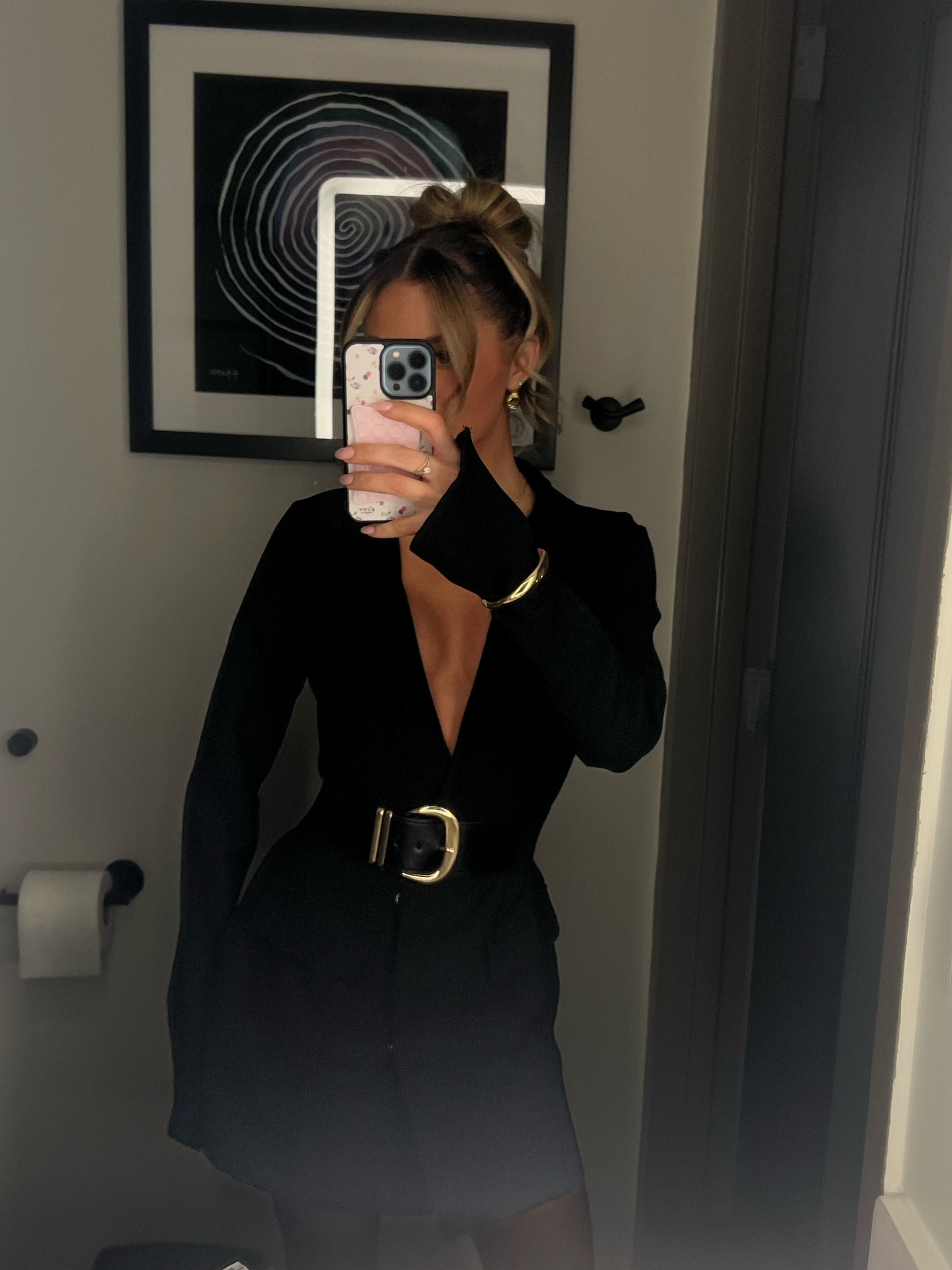 Small blazer , going out outfit 

#LTKNYFW #LTKMostLoved

#LTKFindsUnder100