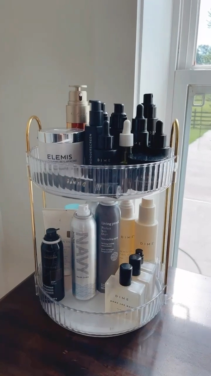 Makeup Organization

Makeup organizers  rotating makeup holder  organizer  rotating bin  under cabinet storage   Gold storage  clear storage container  beauty organization  dime beauty  makeup  VintagePickin 

#LTKBeauty #LTKFindsUnder50 #LTKHome