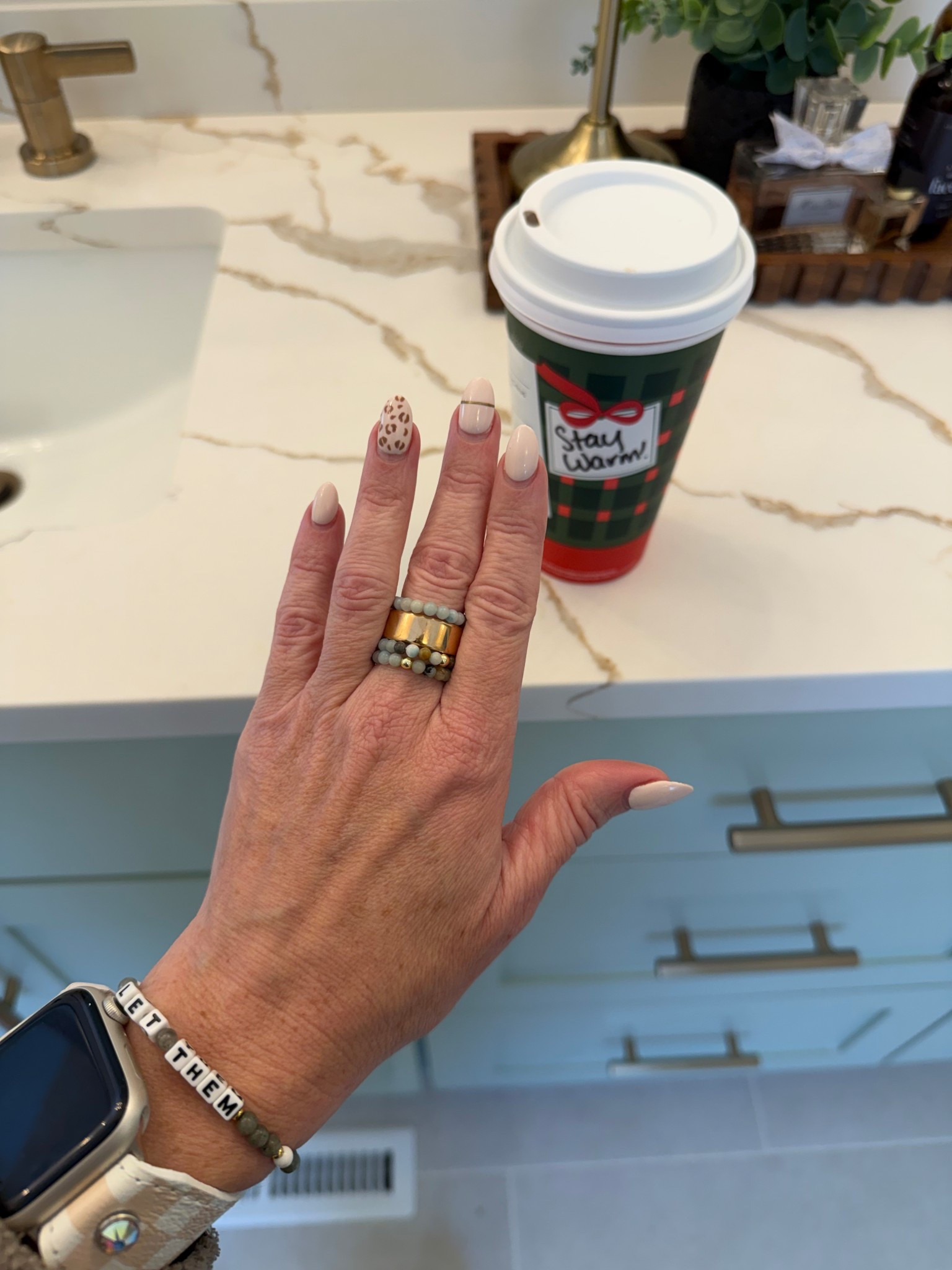 My little gift to myself but would be great for other women in your life. My teens will be getting them this year too as we are all trying to focus more on taking care of ourselves. 
Oura woke me up showing… 
Minor signs of strain so I taking it a bit slower today… and have my medicine ball in hand 🤍🙏
Your biometrics show minor signs of something straining your body. Pay attention to how you're feeling today and give yourself time to rest if needed.