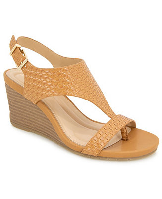 Kenneth Cole Reaction Women's Greatly Thong Almond Toe Wedge Sandals - Macy's | Macy's