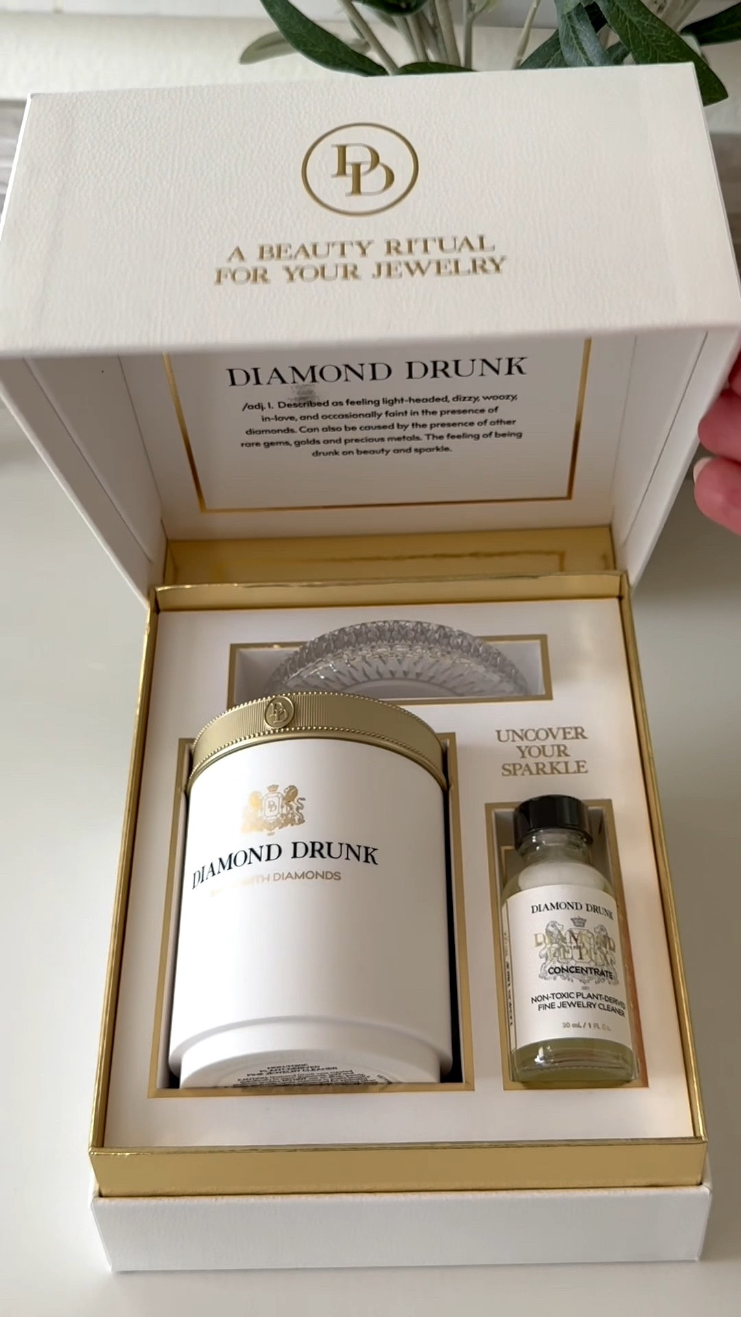 I just recently tried out this Diamond Drunk jewelry cleaner and it has been making my rings look so sparkly ✨ i put them in before bed, wake up and rinse and they have never looked more amazing! The cleaner is also non toxic which I love! If you’re looking for a way to shine up your jewelry easily, try out this cleaner while it’s on sale right now! 🫧💍

Diamond Drunk, jewelry cleaner, diamond ring cleaner, engagement ring, wedding ring, Amazon Prime sale