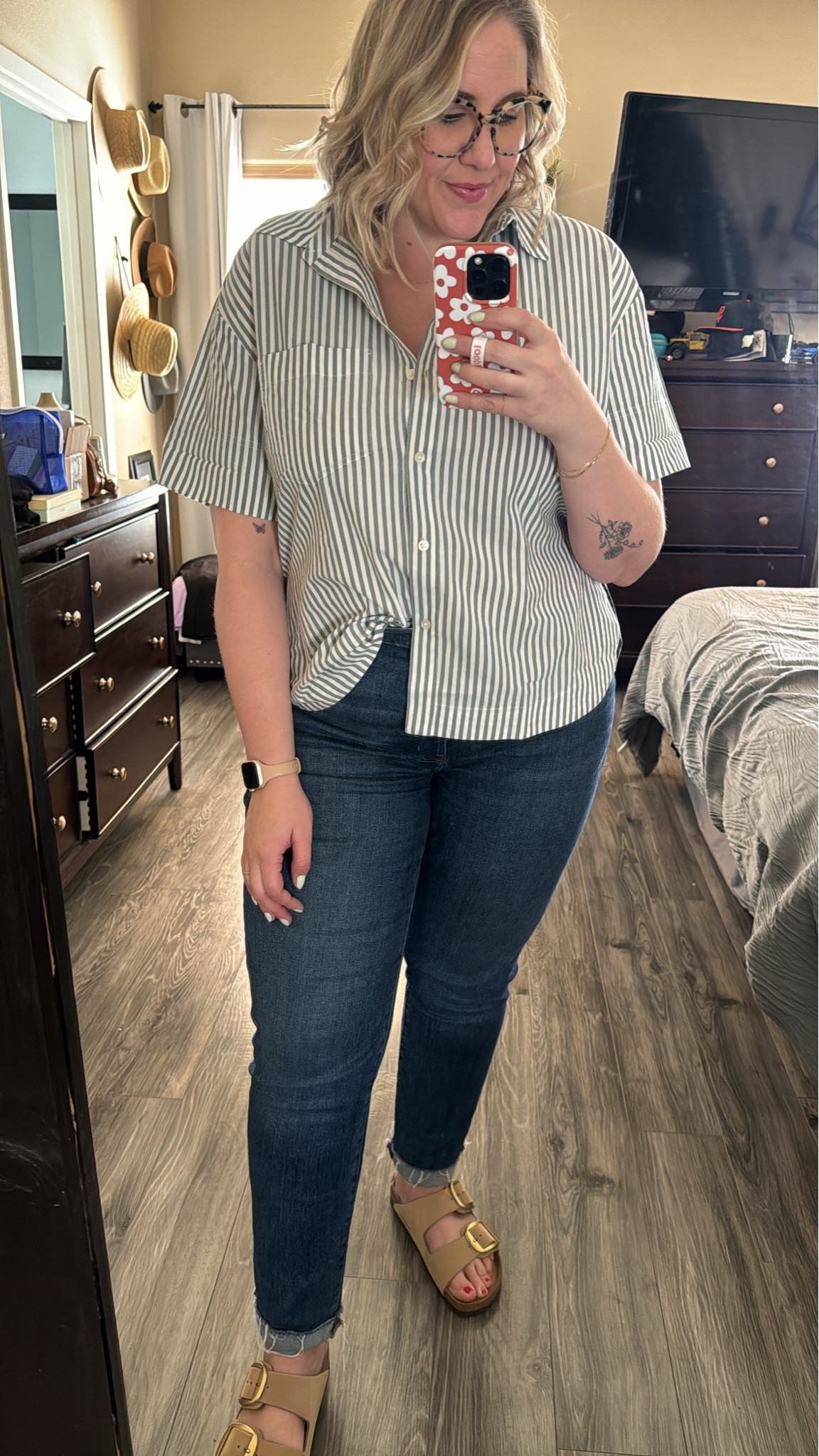 Madewell 25% off sale is still going strong! Picked up a few things for our spring break trip 

#LTKsalealert #LTKSeasonal #LTKmidsize