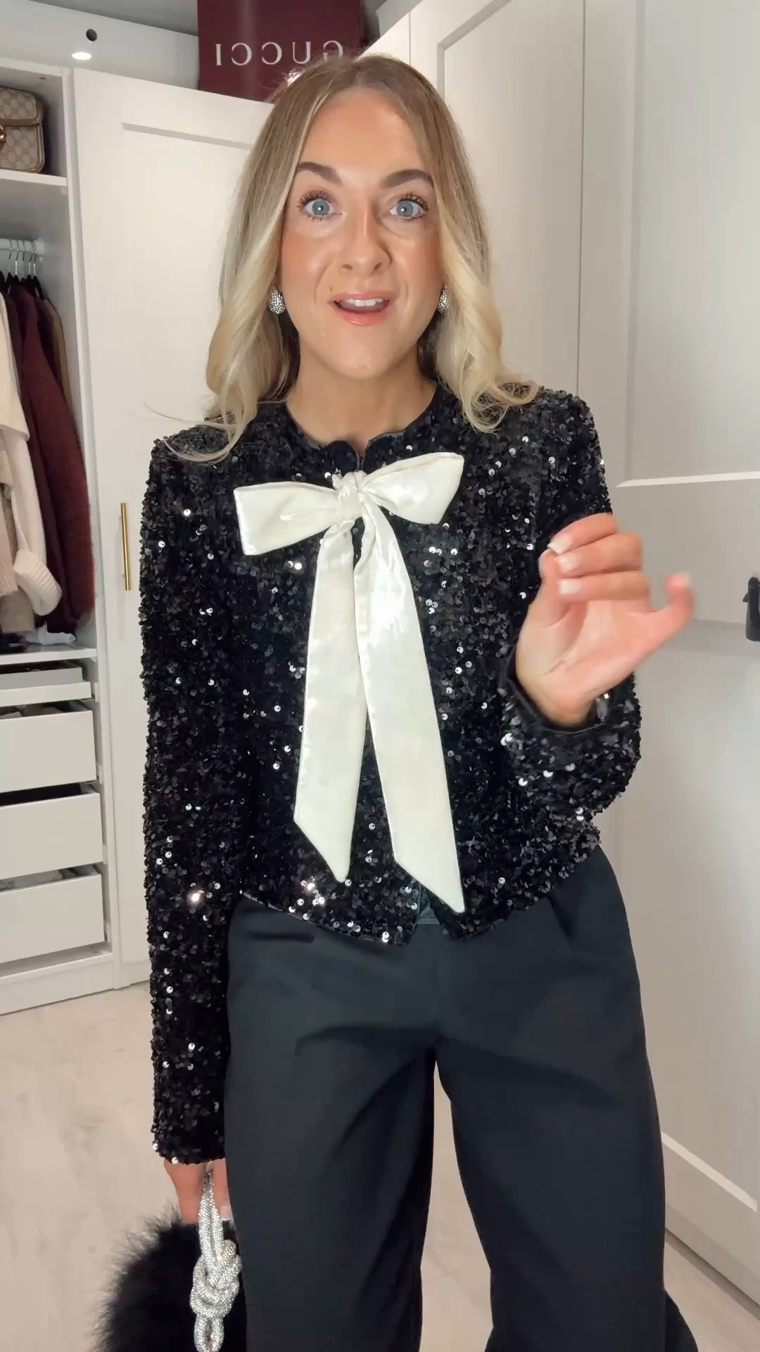 Outfit of the night 🖤
Jacket: xs

Bag & Trousers: old river island
Shoes: old mango 


#LTKpartywear #LTKfestive #LTKsale