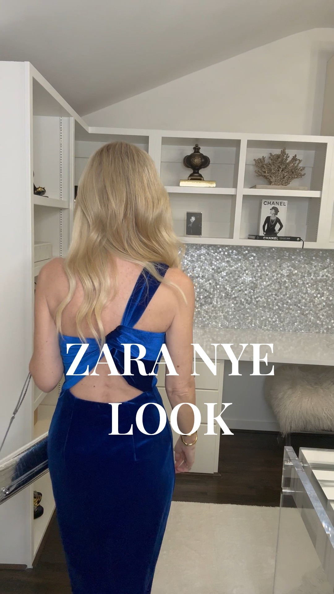 Loving this blue velvet dress from Zara! The color is to die for and the fit is perfect! It runs tts, I’m wearing an XS. 



#LTKOver40 #LTKSeasonal #LTKHoliday