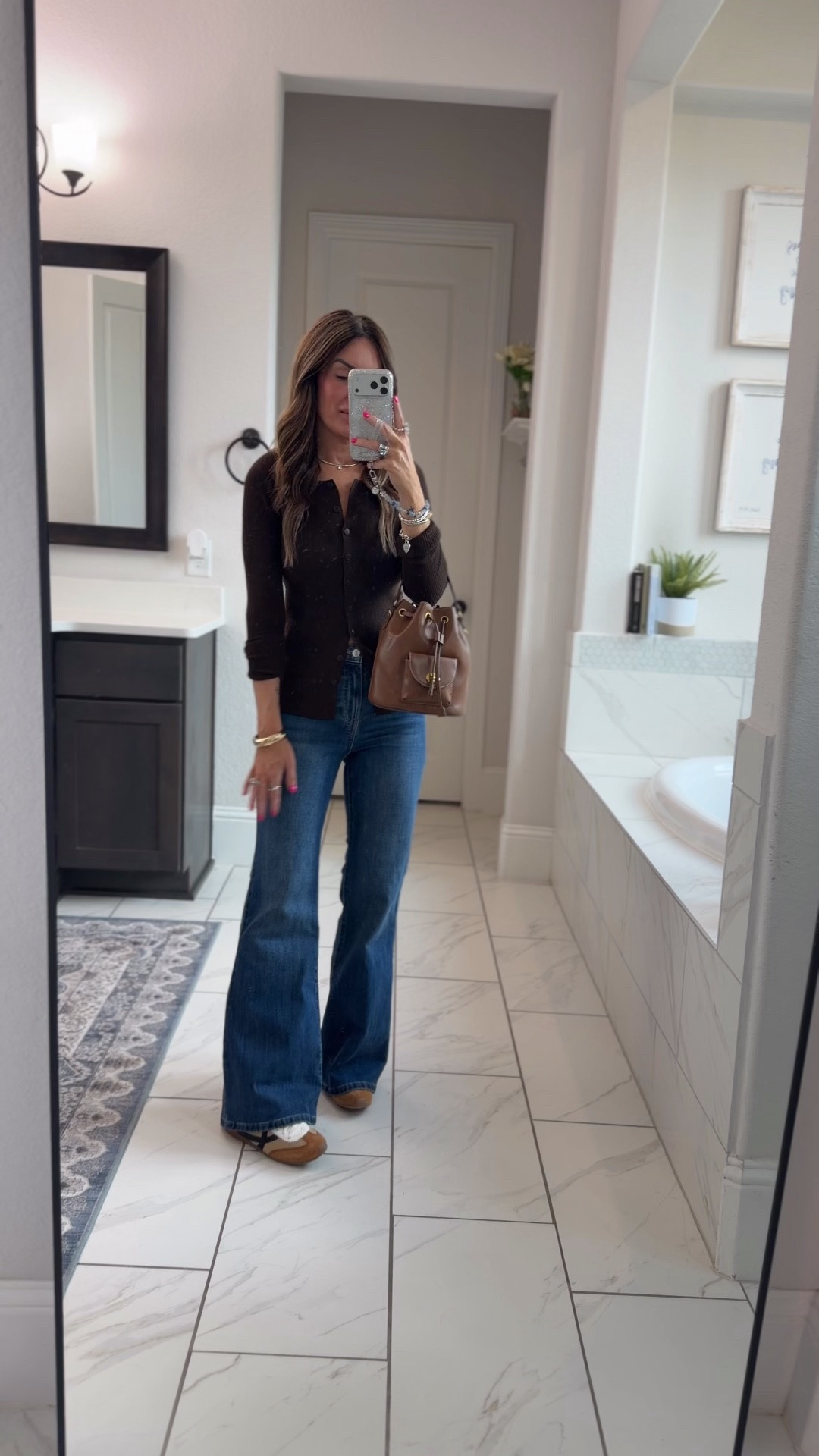 Wearing a 0 regular in these @Walmart jeans! I’m 5”6 for reference. I did a 7.5 in these sneakers (I’m usually a 8.5 in sneakers so I sized down a full size). Wearing an XS in this top!

#LTKgrwm #LTKootd #LTKdayinmylife