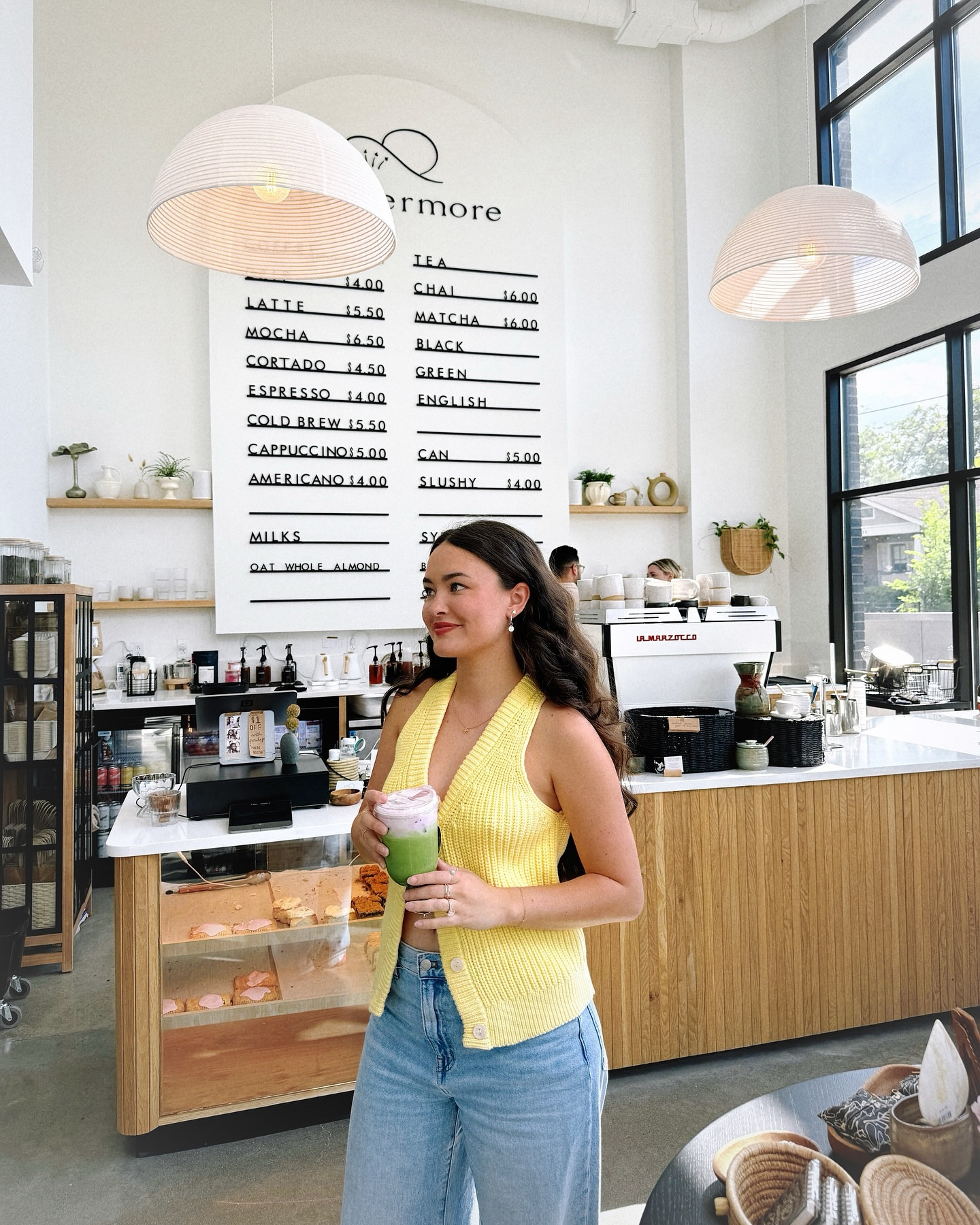 New coffee shops and new @helloadorn 

Of course every piece is linked to my LTK, it’s a silver summer 🤍.ad #helloadorn