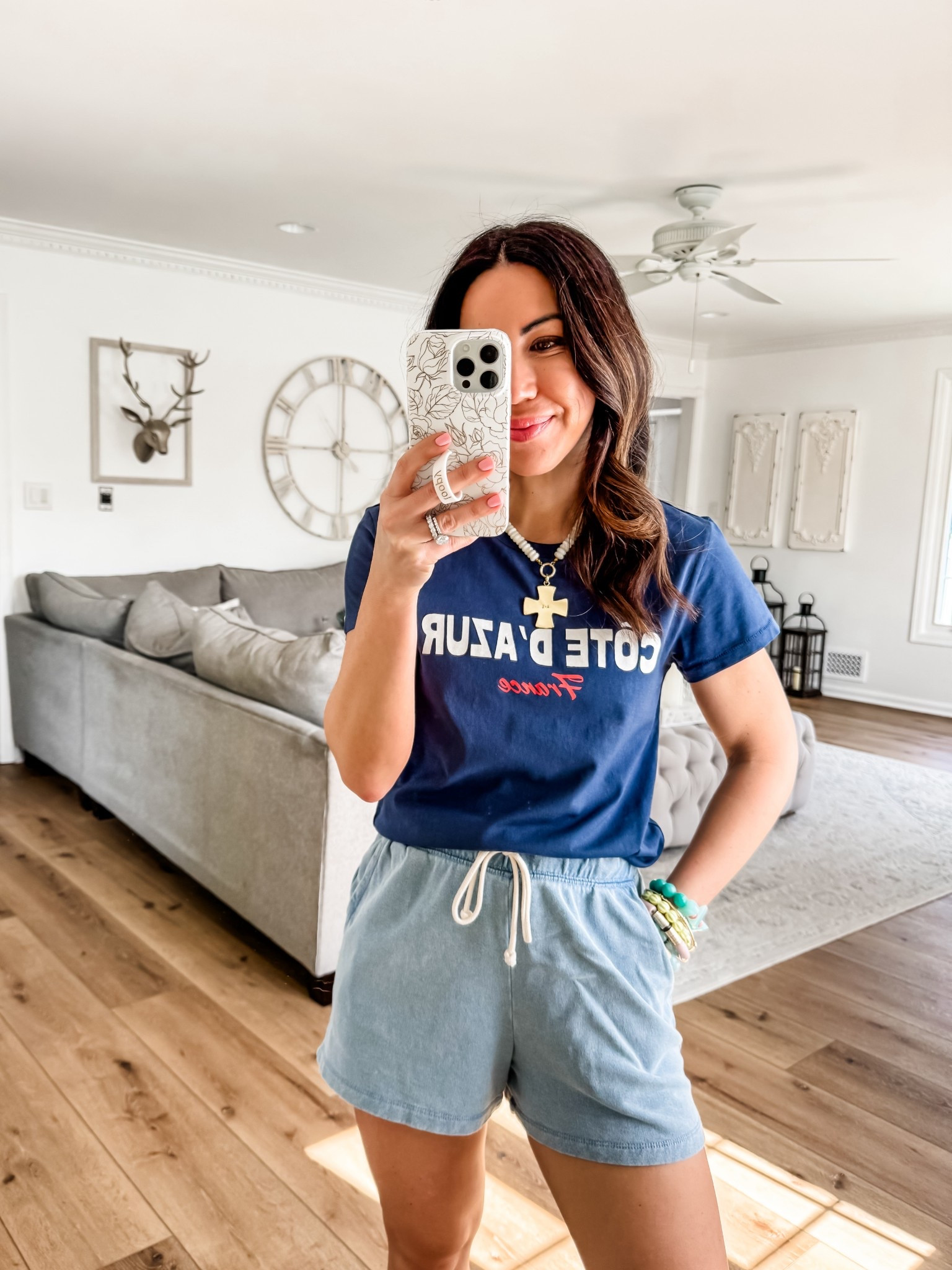 Small in all



#LTKOver40