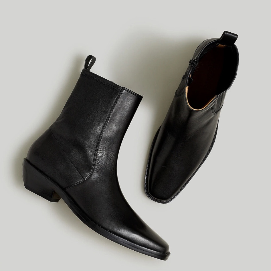 Low heel, leather, extremely comfy and flexible Black boots you need in your shoe line up. Size down 1/2 size, they run long and narrow 

Get them 40% off at madewell 

Christmas gift, birthday gift, capsule wardrobe, flat black boot, low heel boot, closed staples

#LTKHoliday #LTKfindsunder100 #LTKGiftGuide
