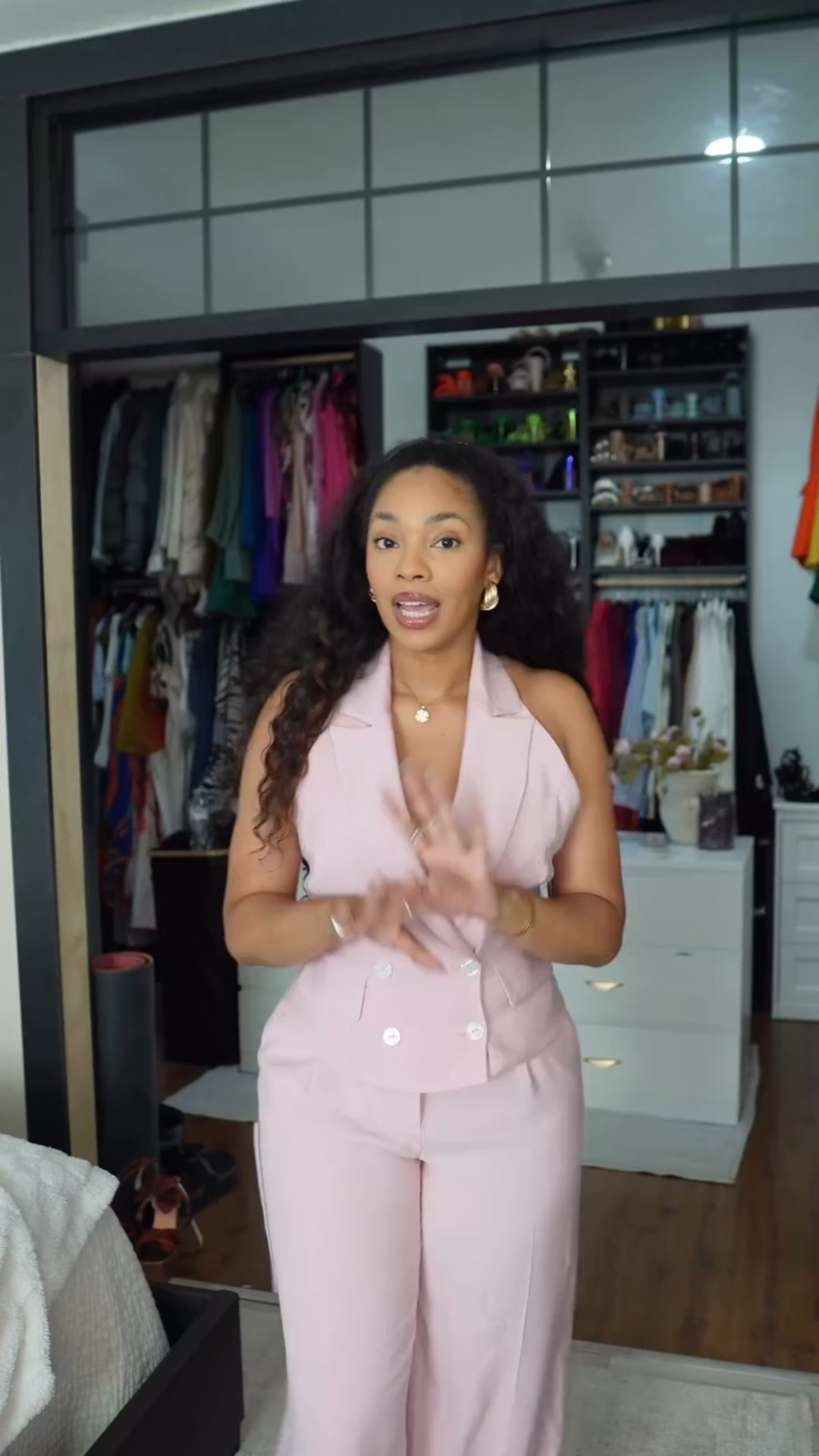 here’s how to dress for the heat without giving up comfort or coverage ☀️ comment ‘shop’ for the shoppable list & Save this for your next trip, day party, or event 🫶🏽

Ps: @ofuure linen collection is so tea!!! Drama but breathable 😍 and @andreaiyamah has the resort wear game on lock for us extra sisters! Everytime I wear an Andrea Iyamah piece I get so many compliments! 

Other honorable mentions for summer fashion with breathable fabrics @anthropologie @asos @astrthelabel search cotton, linen, crochet, & sheer on each site!