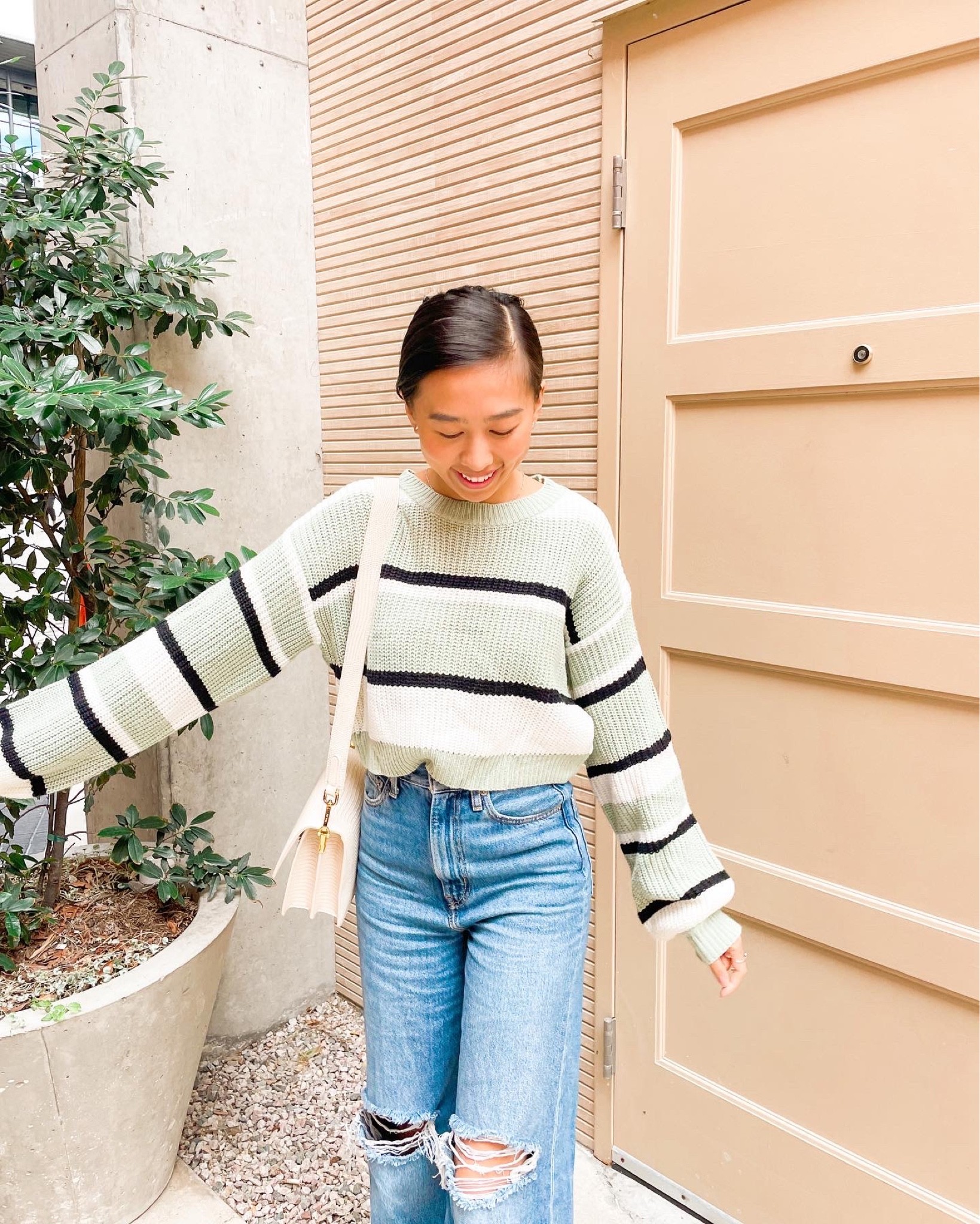 Top (small), jeans (24), converse (size down), amazon fashion, Levi’s jeans, converse outfit, fall fashion, fall outfit, fall look, wide leg jeans, amazon sweater 



#LTKunder50 #LTKSeasonal #LTKstyletip