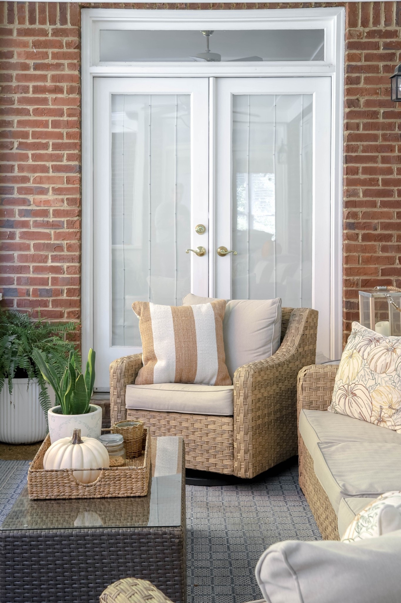 It’s time to change out our throw pillows for fall! Even outside. ☺️🍂🍁

#LTKSeasonal #LTKHome