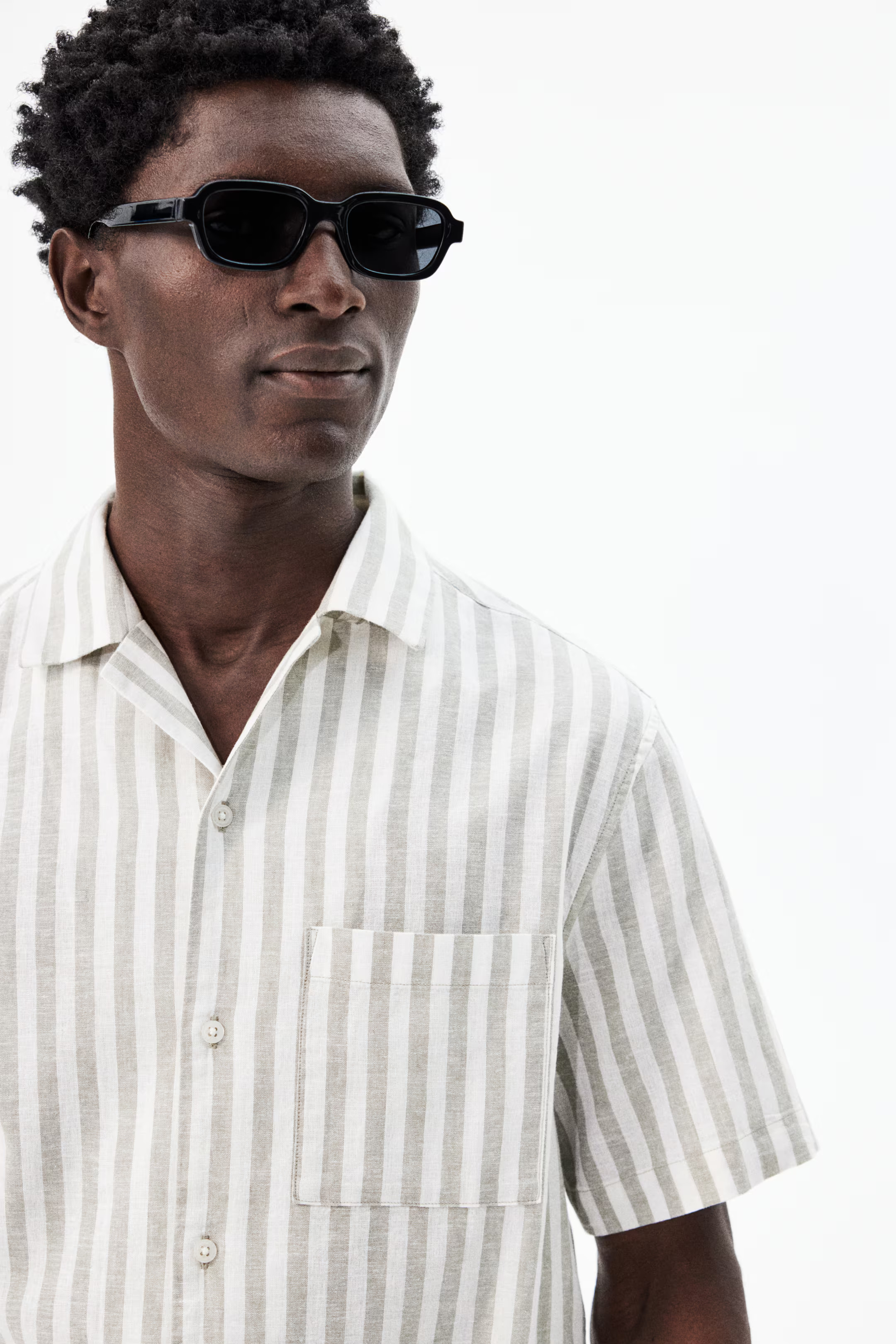 Regular-Fit Short-Sleeved Linen-Blend Shirt | H&M (US + CA)