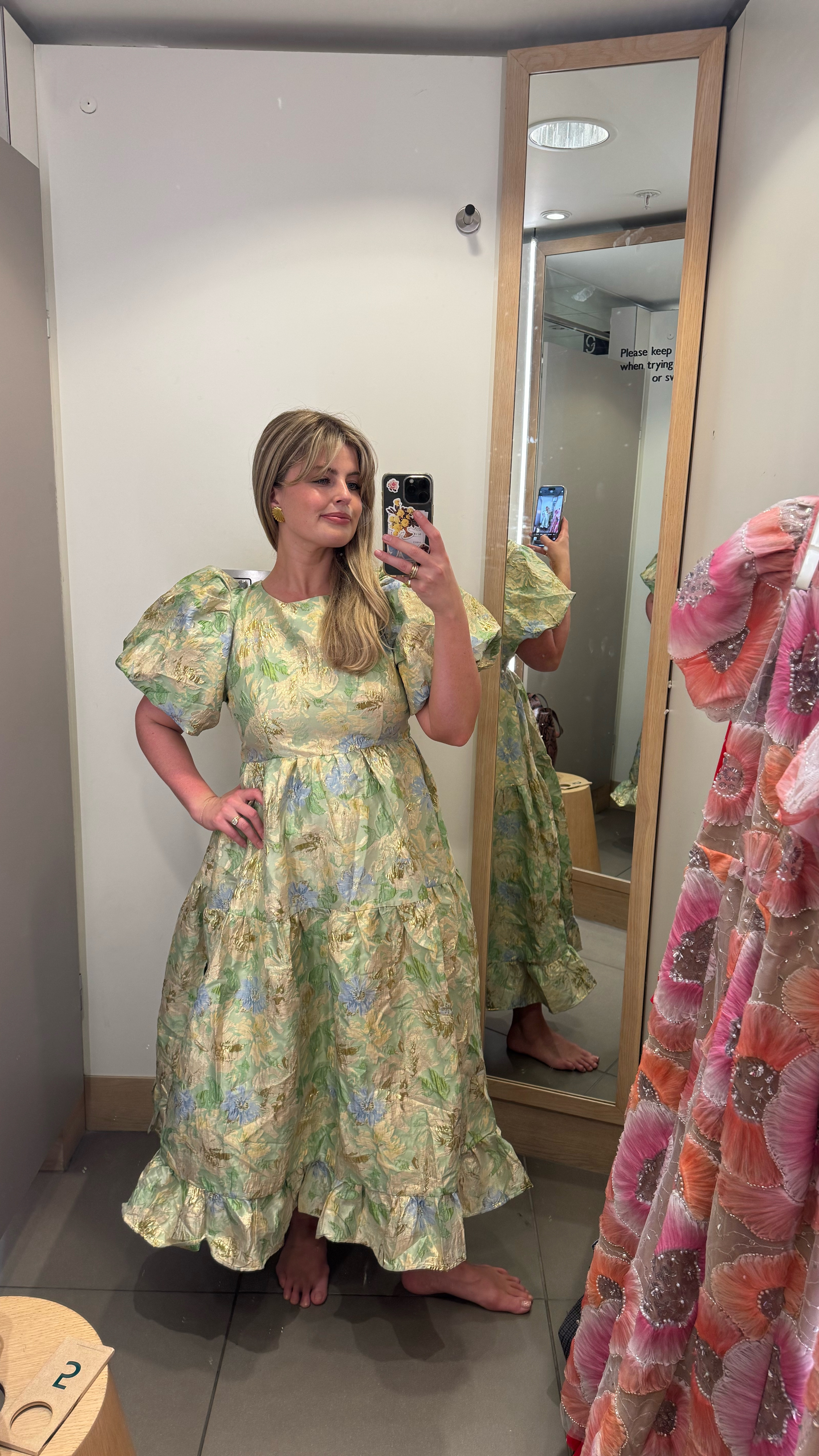 Wedding guest dress try on size 14-16. What one is your favourite? Curve midsize ghost queens of archive ghost elliatt sister Jane 

#LTKcurves #LTKmidsize #LTKwedding