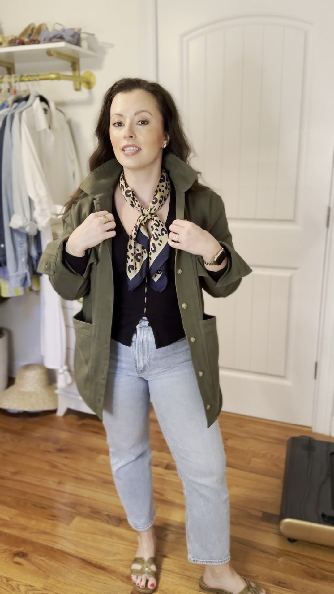 Casual date night outfit
Black Sezane top with silk scarf (I’m wearing small)
Abercrombie denim (27 reg)
Will Jacket - small


#LTKSeasonal