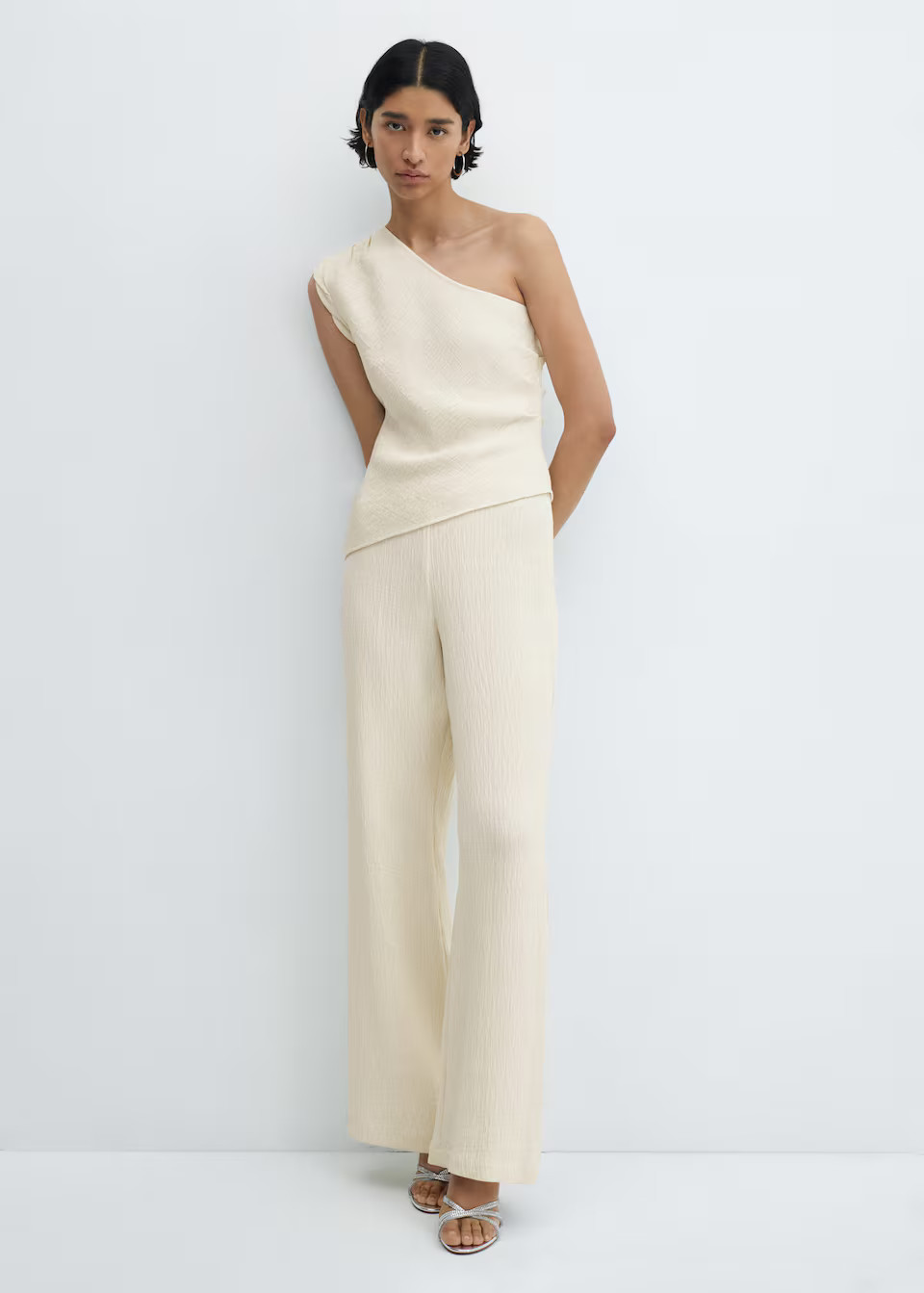 Asymmetrical textured top -  Women | Mango United Kingdom | MANGO (UK)