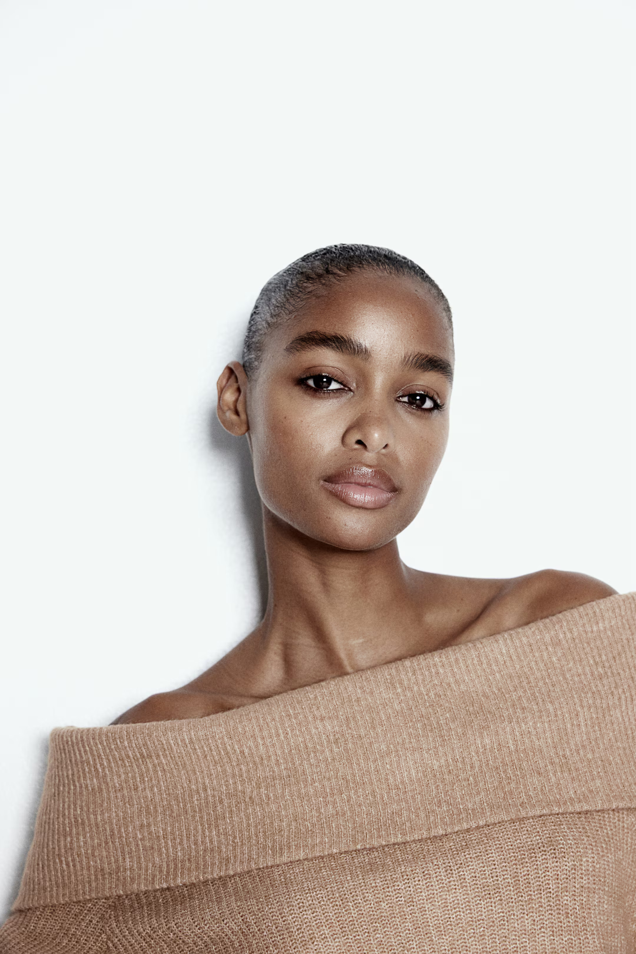 Rib-knit off-the-shoulder jumper - Beige marl - Ladies | H&M GB | H&M (UK, MY, IN, SG, PH, TW, HK)