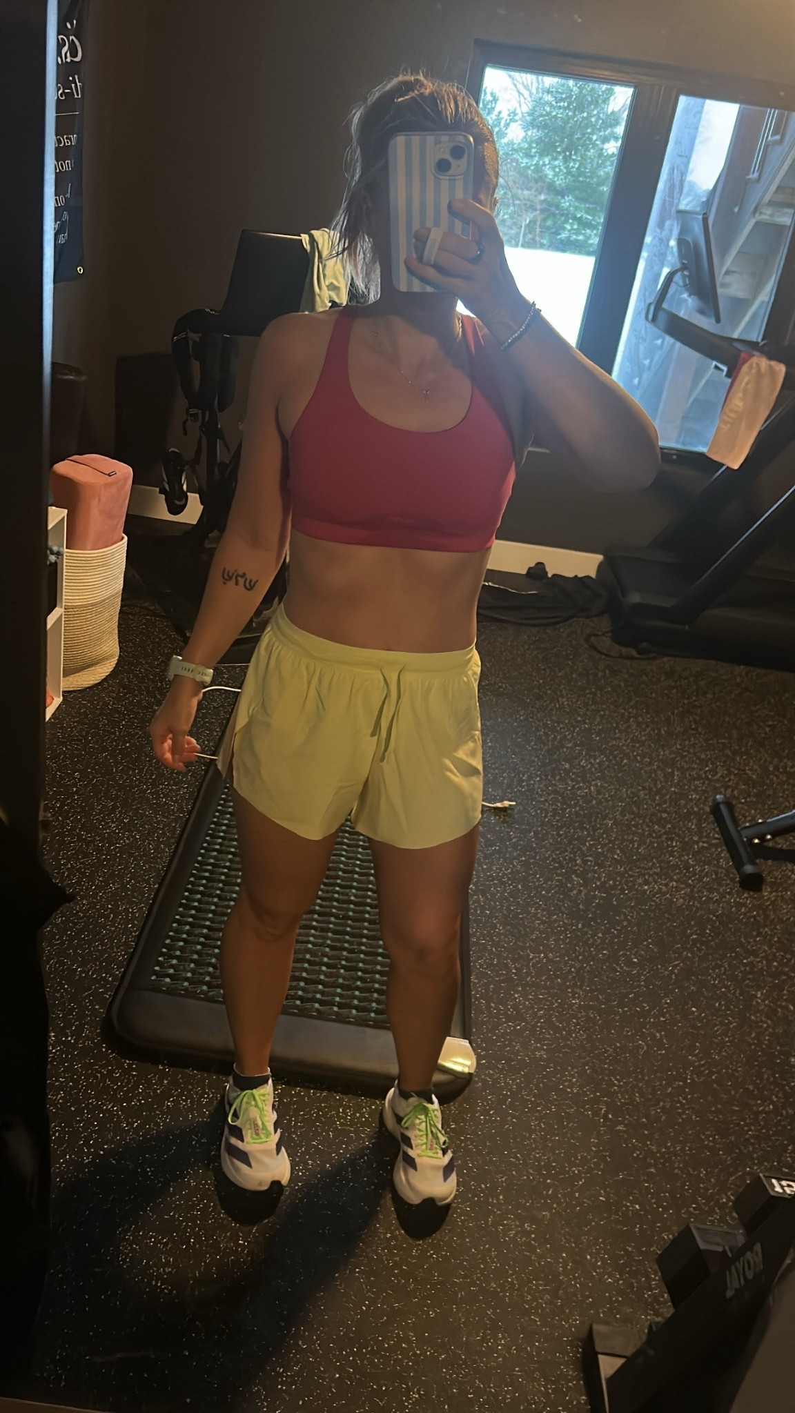 45 minute interval run✔️

#LTKActive #LTKmorningroutine #LTKfitnessgoals