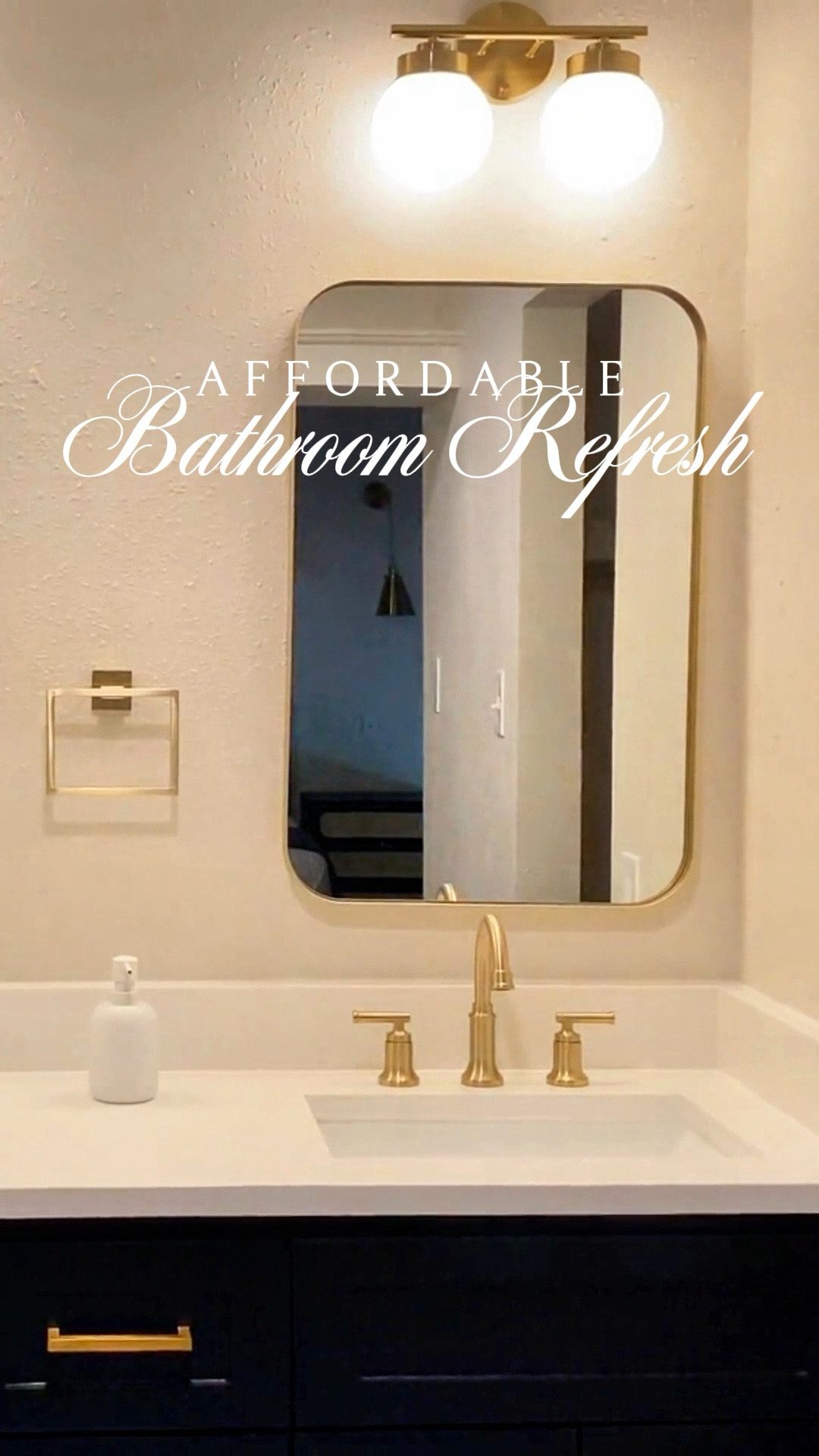 Affordable bathroom refresh? 🛁✨ Give your space a stylish update without breaking the bank! 

🎁 Shop these budget-friendly, high-impact bathroom finds now on our LTK. 

https://www.shopltk.com/explore/Elizabeth_Greever
🎁See our stories for link


Follow us for more:
Inspiration 💫
Links to favorite materials 💚
Before & Afters 👏🏻
Shop & get inspired 👇🏻



#eversancooperdesign
#bathroomrefresh #AffordableHomeStyle #ltkhome #budgetfriendlydecor #bathroominspo


#LTKSaleAlert #LTKActive #LTKHome
