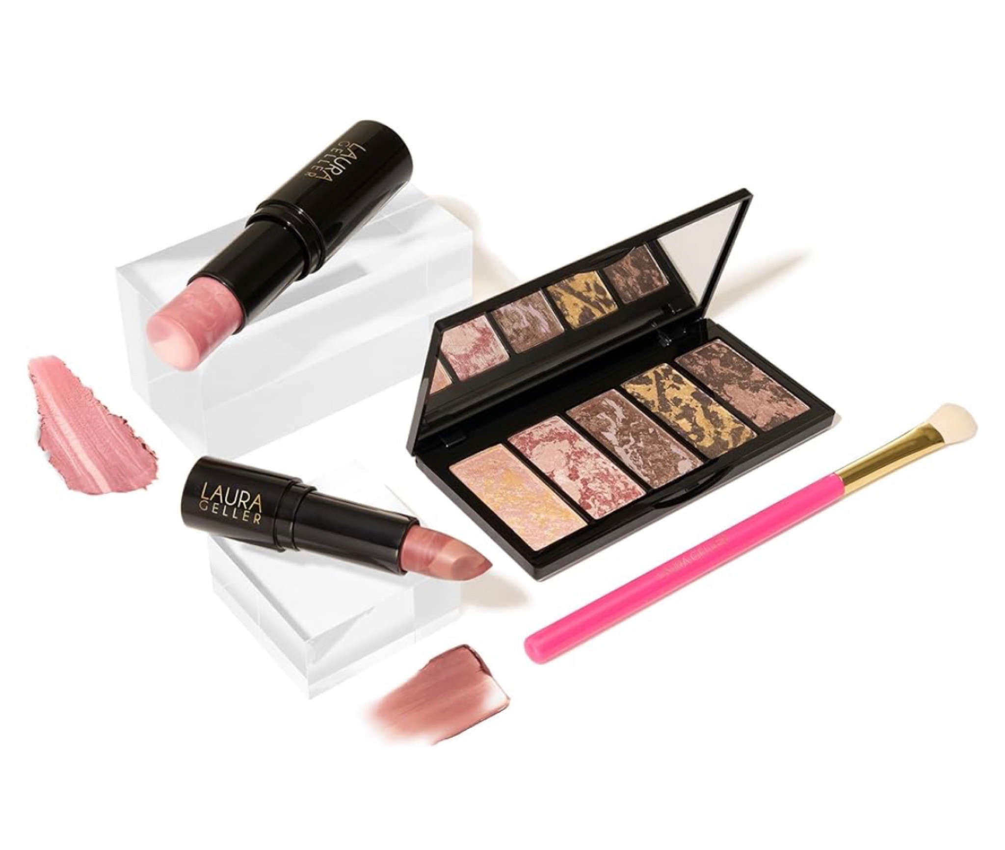 If anyone is a Laura Geller Makeup fan, there’s a huge deal available on Amazon! Her makeup tends to be pricier (it’s made in Italy), so when you can find it on sale, it’s a great time to grab it! 

This set that includes an eyeshadow palette, lipstick, blush stick, and brush is on Flash Sale on Amazon tonight for only $25 - normally $59! Limited quantities available at this special pricing, and it’s going fast 💄

#LTKbeauty #LTKsalealert #LTKfindsunder50