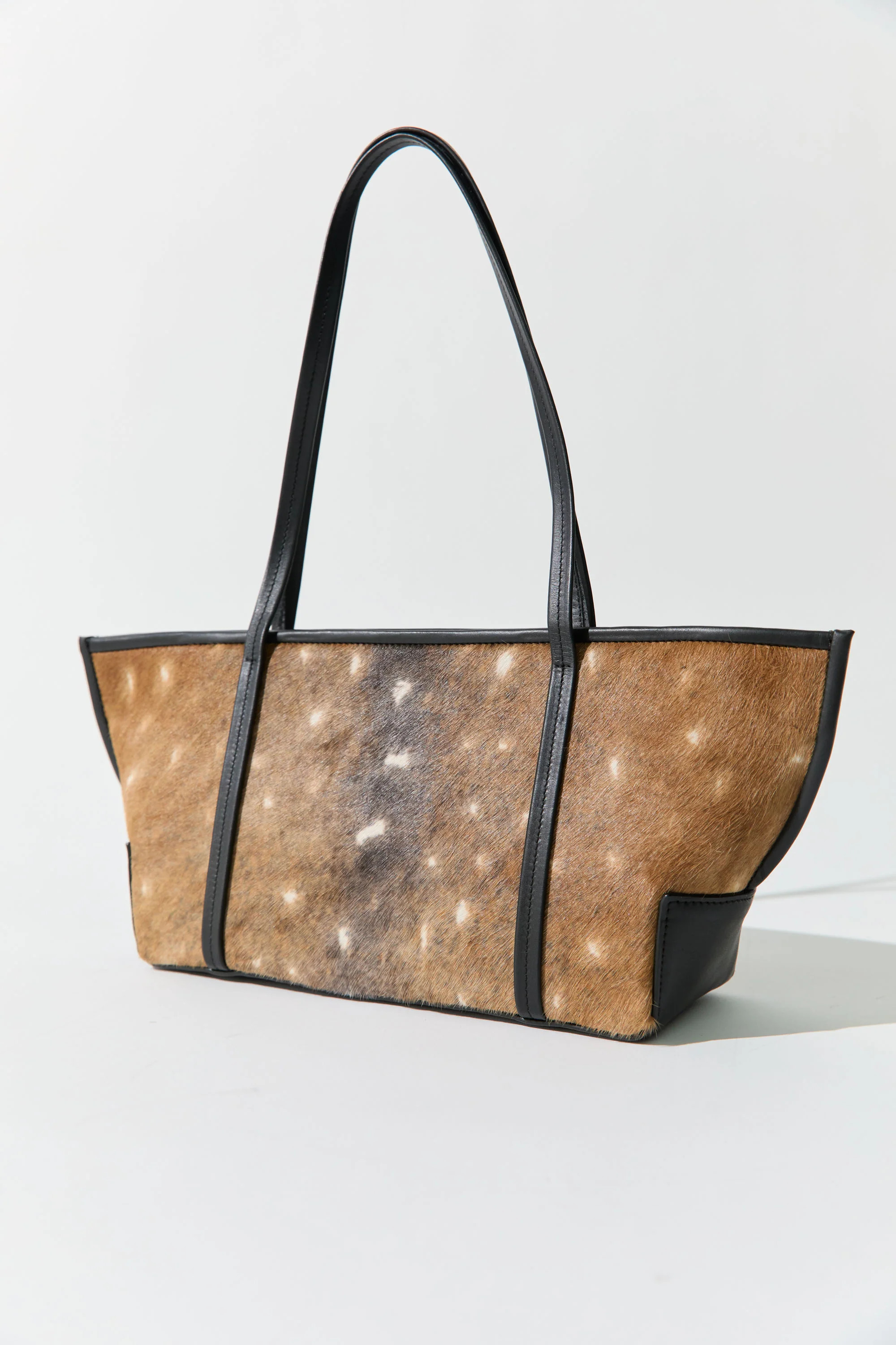 PRE-ORDER: Fawn Slim Bateau Tote - Almond | St. Agni (US, UK, EU)