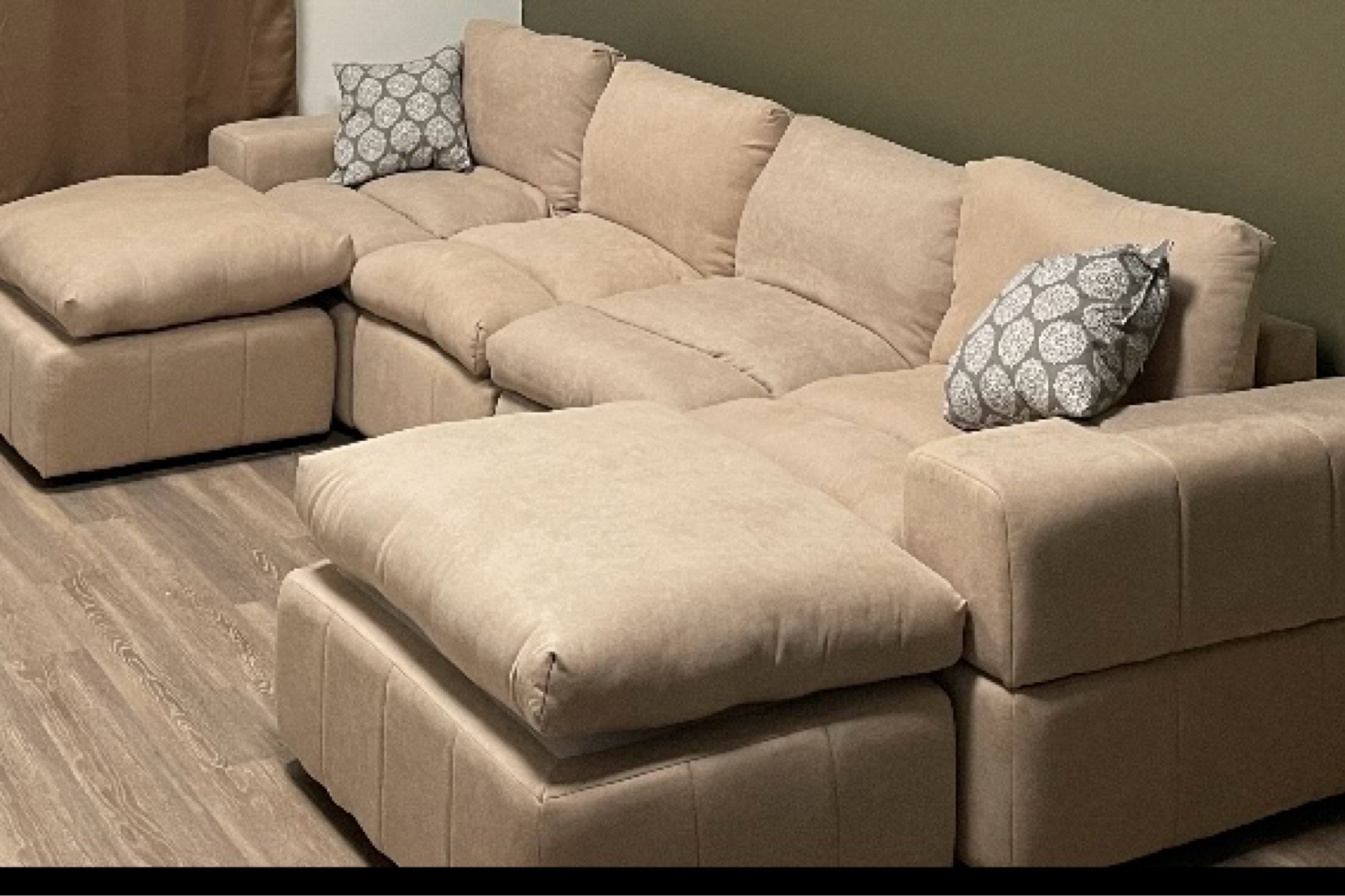 Love my couch so much from wayfair. 🖤

#LTKHome #LTKSaleAlert #LTKWatchNow