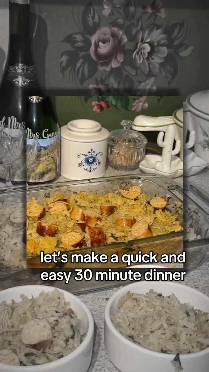 this could have easily fed a family of 6 but honestly so quick and easy that all my mommas need to add this into rotation! a bag of orzo, tomatoes and a handful of spinach; drench it with chicken broth, add in @boursincheese of choice, season, bake, mix, bake, toss in cooked weinies or kielbasa and there you have it 💖💖💖 if you’d like the full recipe, let me know and I’ll gladly write a substack and get it to you asap 🥰

#30minutemeals #easydinnerideas #easydinnerrecipes #familymeals #healthydinner #easydinner #familyofthree