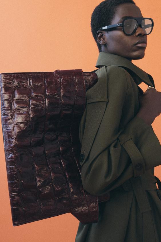 MAXI CITY BAG WITH EMBOSSED LEATHER EFFECT | Zara US