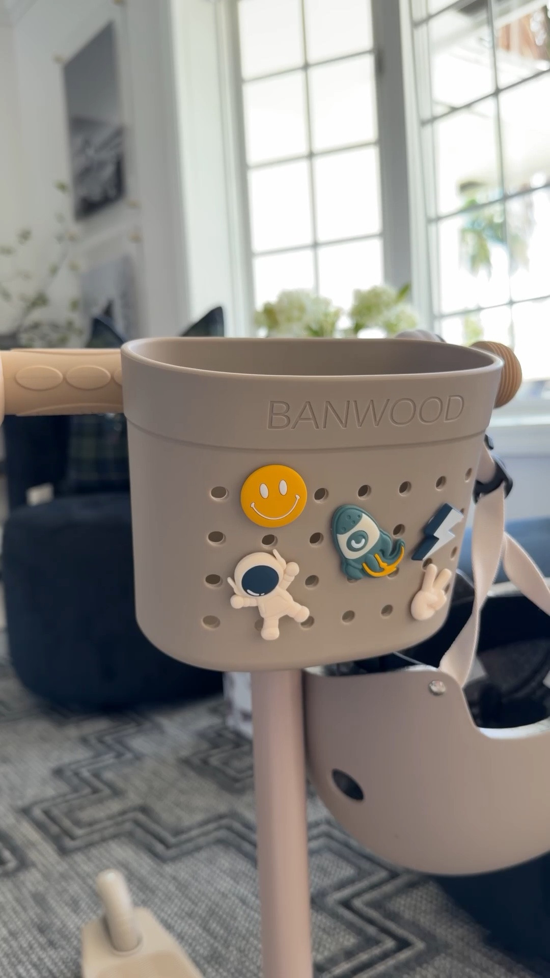 Just when I thought this scooter couldn’t get any cuter! Insert basket and pins! 🤍💫 @Banwood

#LTKmomlife