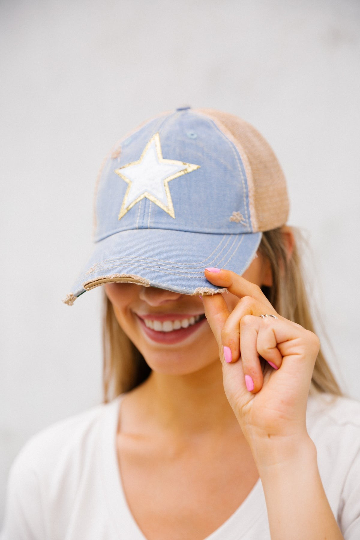 DISTRESSED STAR PATCH HAT | Judith March