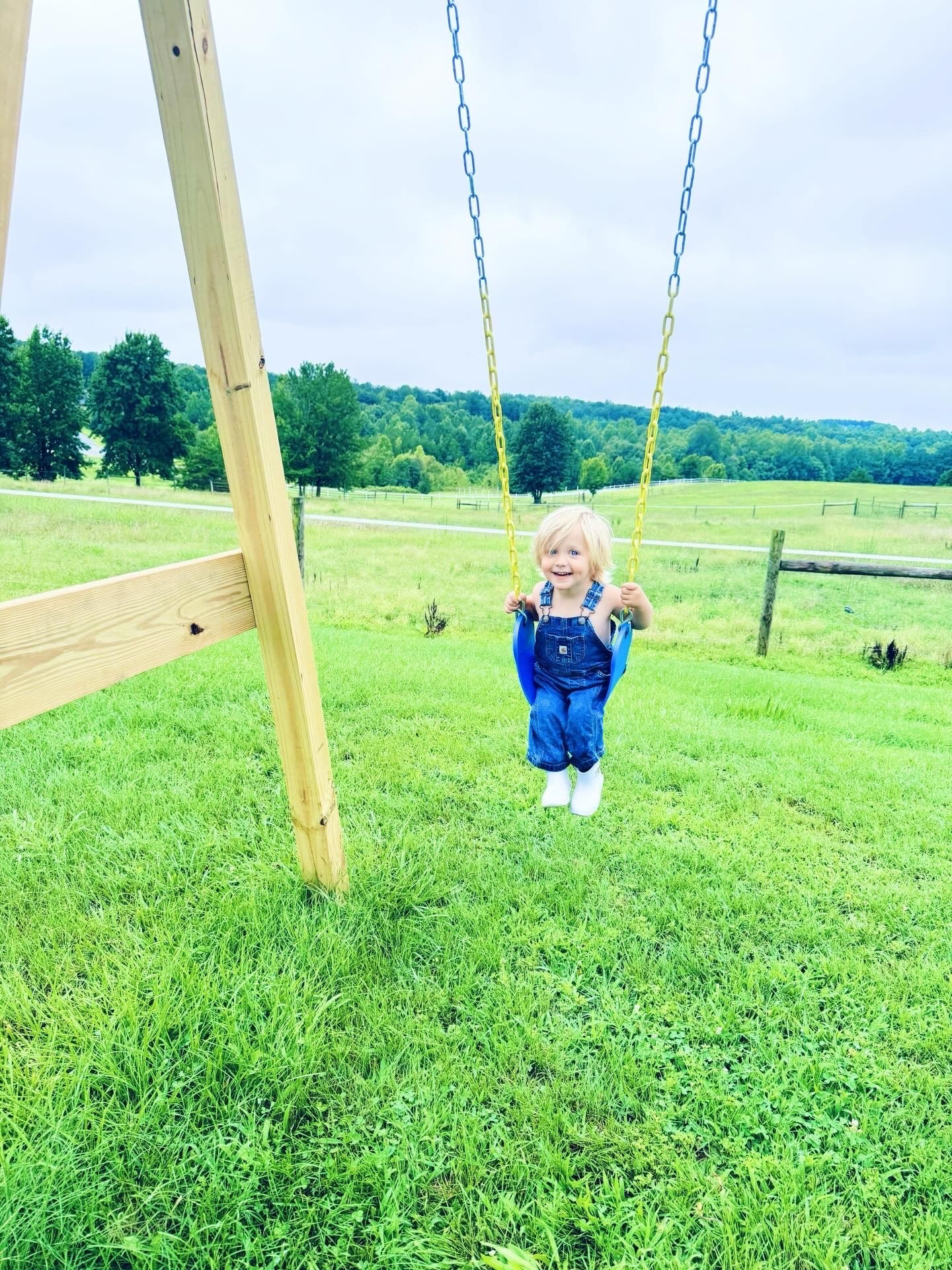 what a fun week around here 🫶🏽 with our little cutie pie 🥰 country babies 👶🏼 - rainy ☔️ days around the farm 🌾, VBS week at church 💒✝️, taking care of our chickies 🐓 and garden 🪴, errands 🛒 with mama and trips to the park 🐴🛝, brand new curtains 🪟 for our farmhouse kitchen and living room (eeeek obsessed 😍!!), and more!! 🦋 #camerarollfromtheweek #thesearethedays #happydays #vbsweek #weeklyphotodump