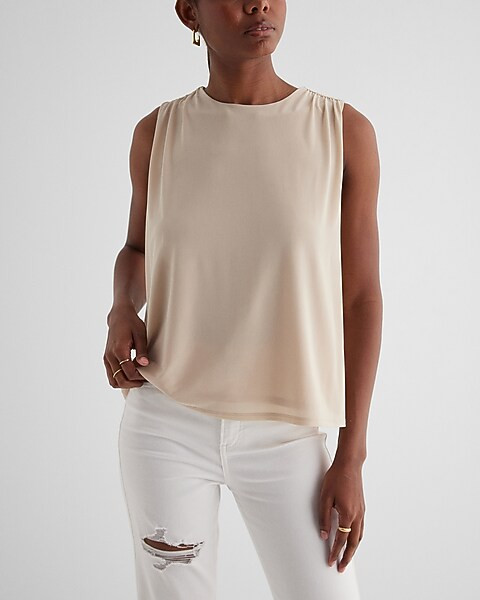 Skimming Crew Neck Tank | Express