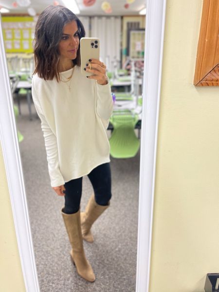 Today’s classroom #ootd

Amazon sweater- sized up to a M
Spanx- size M
Boots- Tts 

#LTKunder100 #LTKunder50 #LTKstyletip
