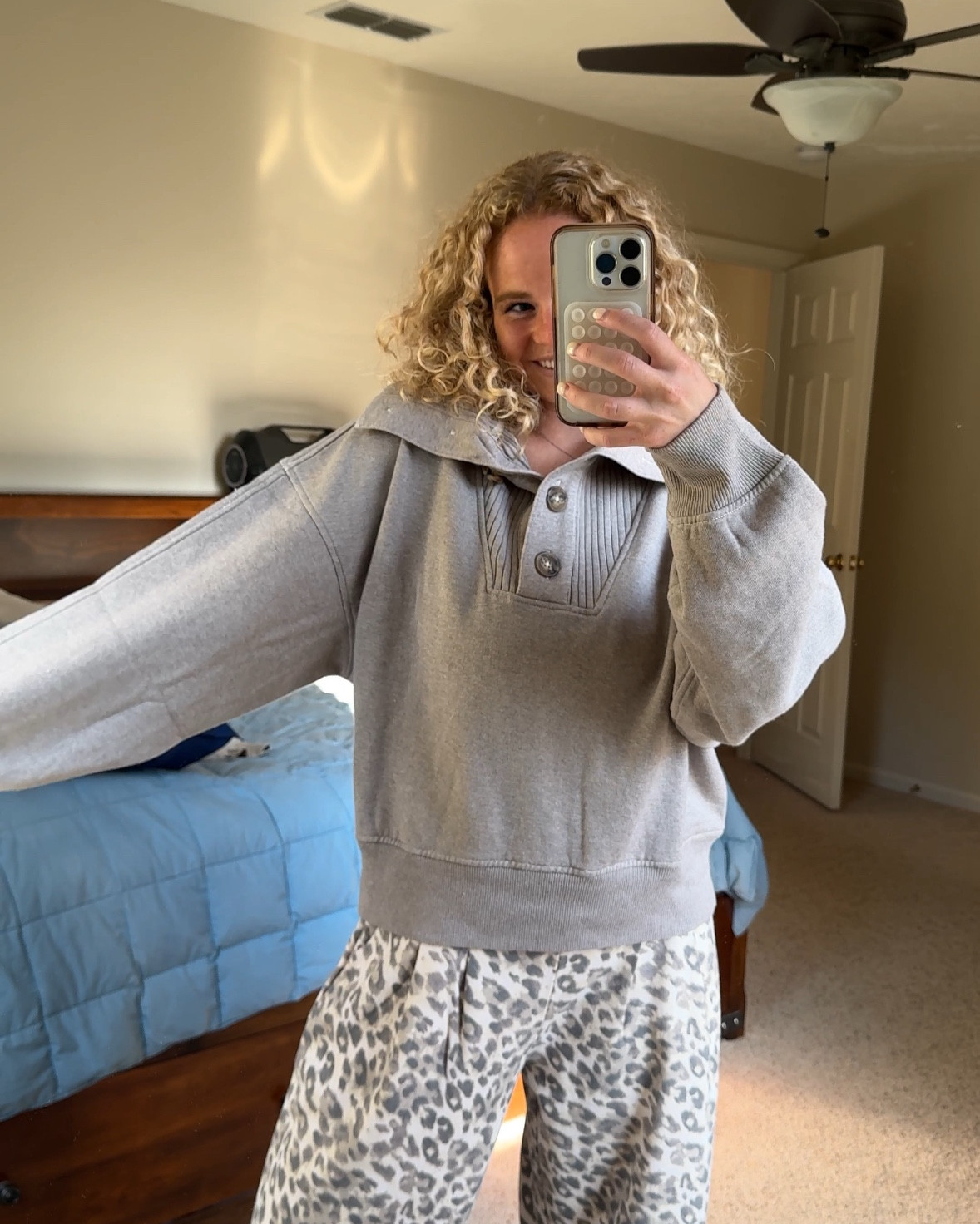 Aerie haul! Top is a M, bottoms are S. Top is on sale!



#LTKSeasonal #LTKFallSale