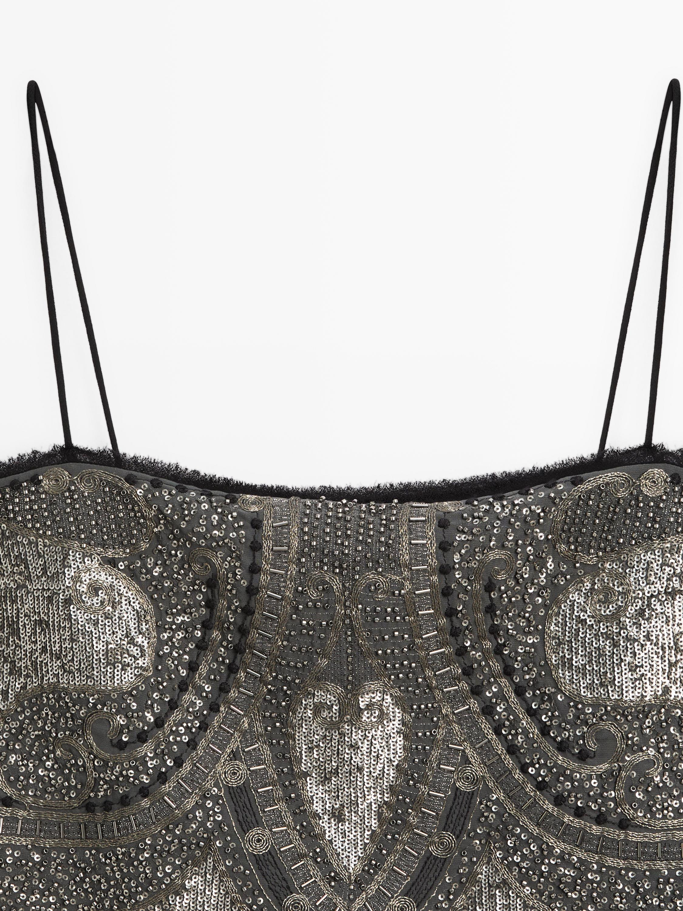 Top with embroidered details - STUDIO | Massimo Dutti UK