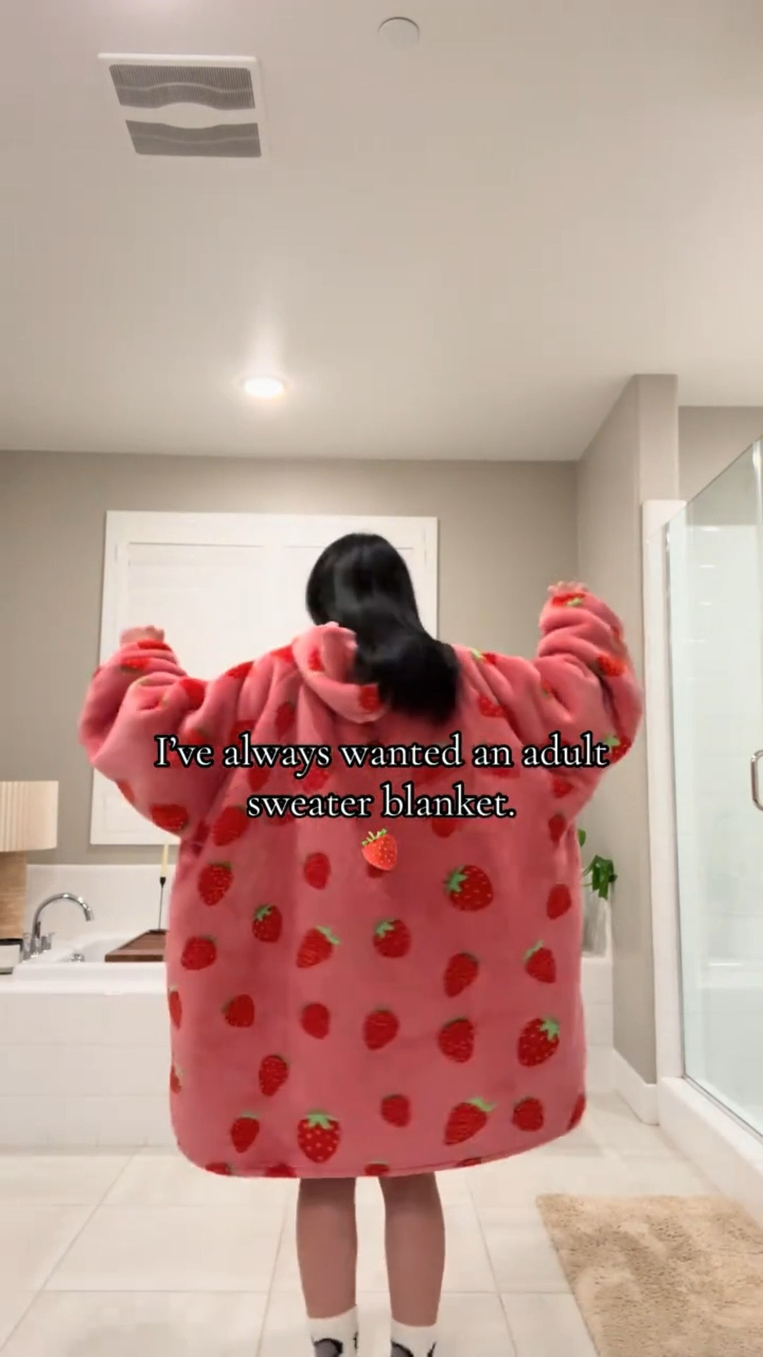 Everything shower, house clean, in my adult sweater blanket before 10pm?!?!? True self care lol #selfcare 
