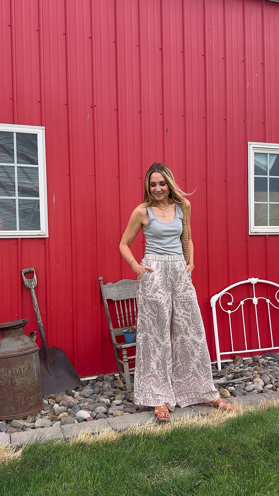 Having one of those weeks where I need to wear something breezy & effortless…so glad I packed these @splendidla linen-blend pants for a last-minute trip to be with my mom🥰

On sale and ideal for everything from sightseeing in Europe to pairing with a blazer and heels for date night👌🏼 Use code JK20 for 20% off non-sale items!

Vacation outfit, travel outfit, work outfit, wide leg linen pants, fall outfit 



#LTKTravel #LTKSaleAlert #LTKOver40