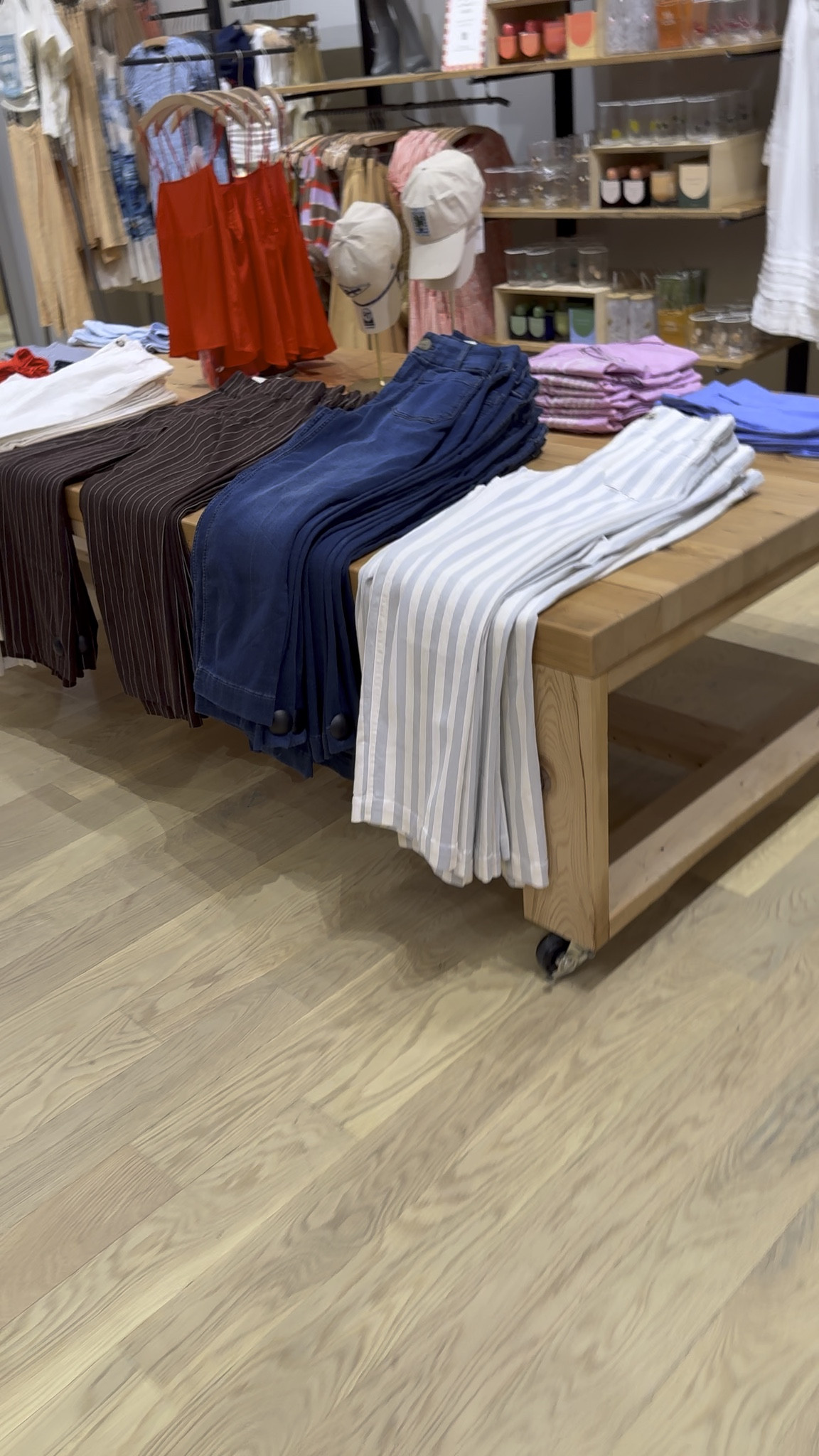 I’m always a sucker for stripes!! 


*Use my code CATHERINE20 for 20% off Orders of $100+ at Anthropologie 
*Dates: Thursday 6/25 – Sunday 6/28

￼

#LTKOver40 #LTKSeasonal #LTKdayinmylife