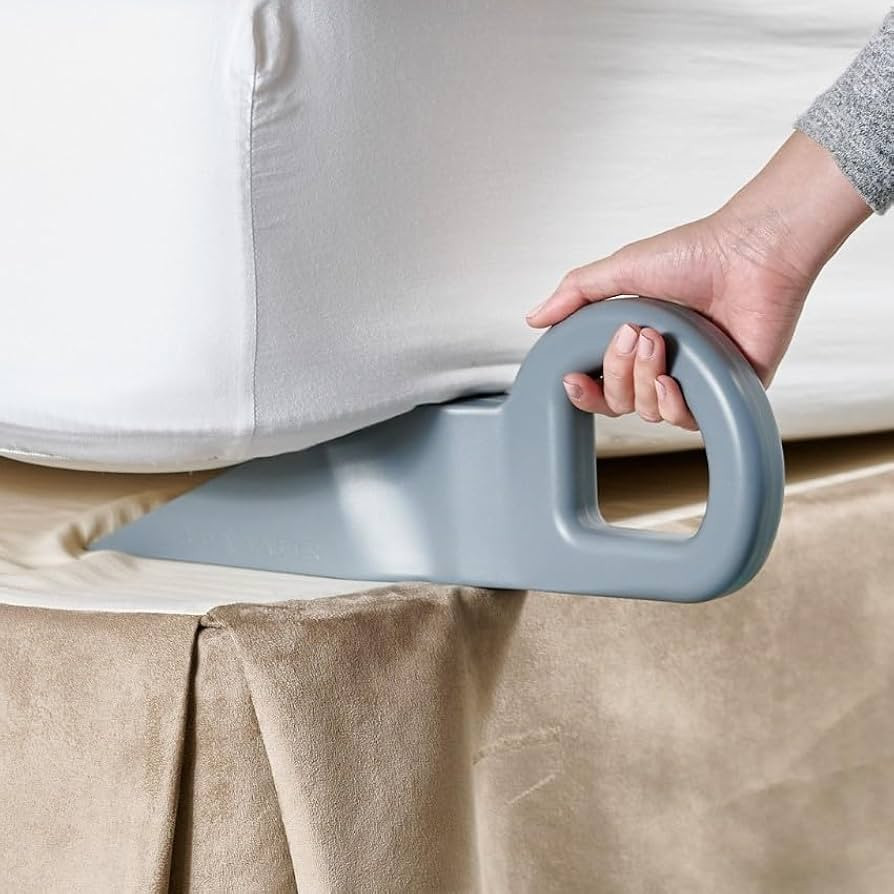 Bed Maker & Mattress Lifter Tool - Helps Lift and Hold The Mattress - Bed Sheet Tucker or Tuck Be... | Amazon (US)
